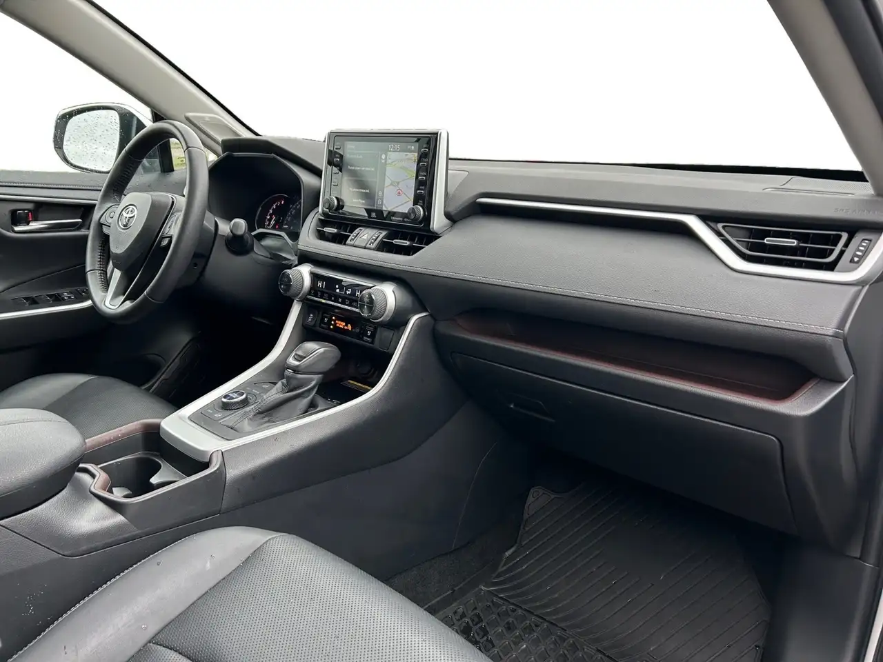 Toyota RAV 4 снимка Toyota RAV 4