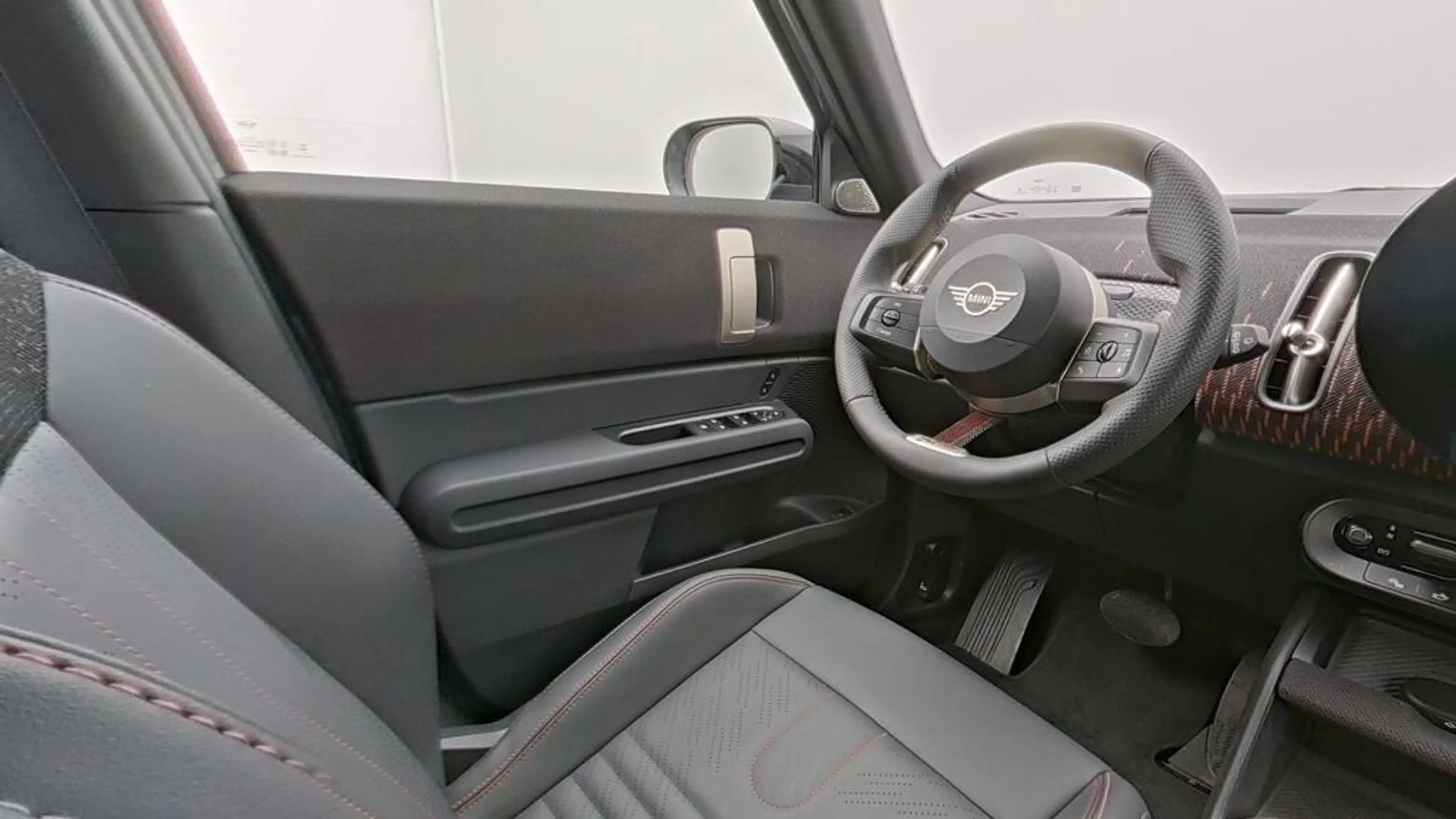 MINI Countryman S All4 John Cooper Works Trim — photo 21