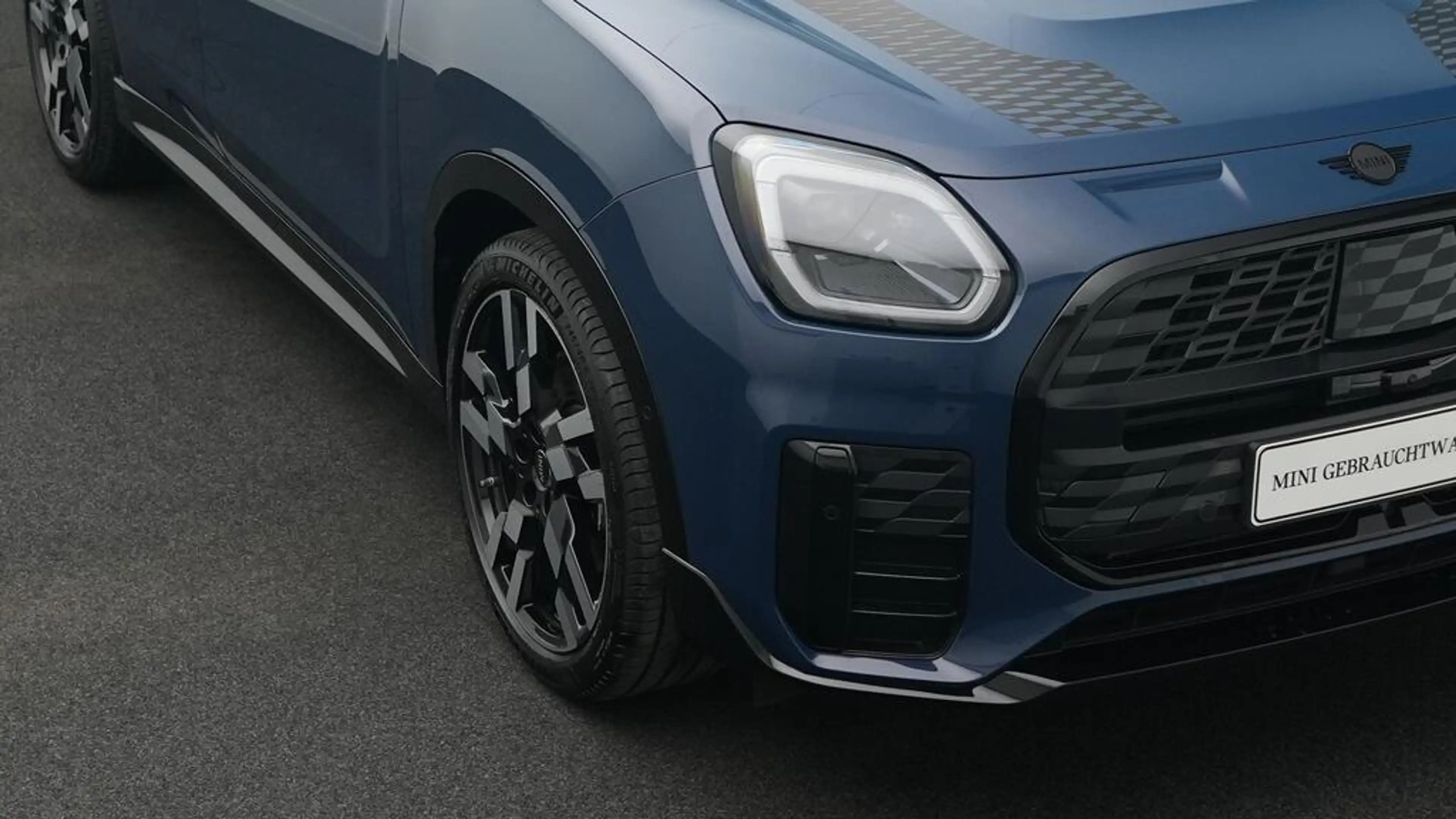 MINI Countryman S All4 John Cooper Works Trim — photo 17
