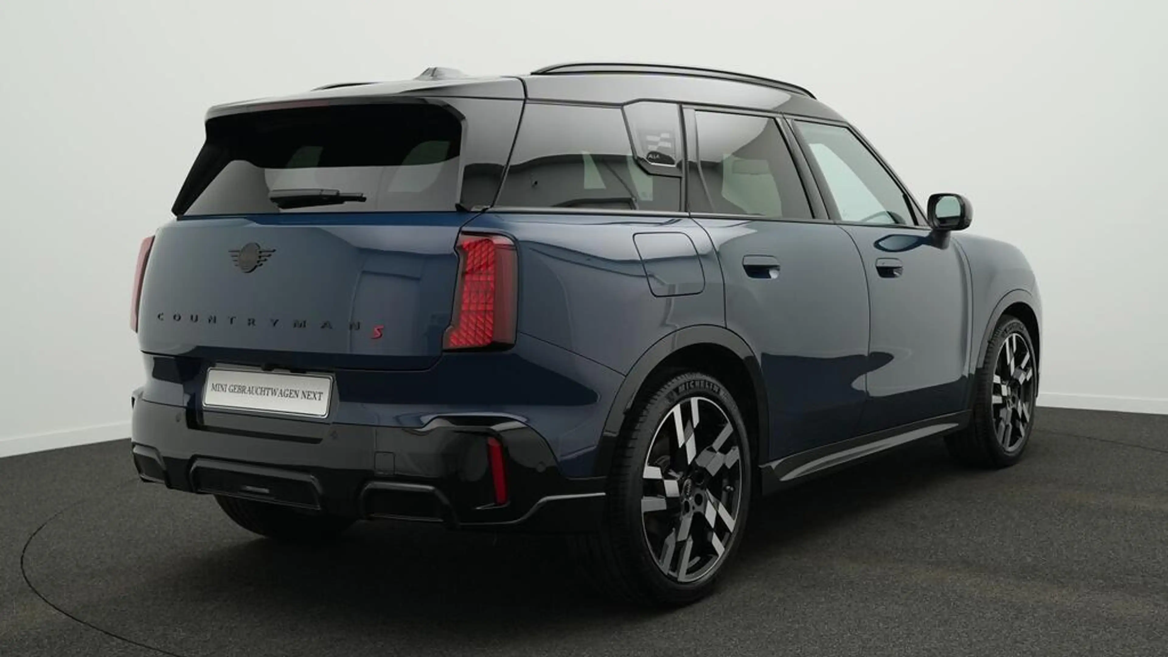 MINI Countryman S All4 John Cooper Works Trim — photo 4