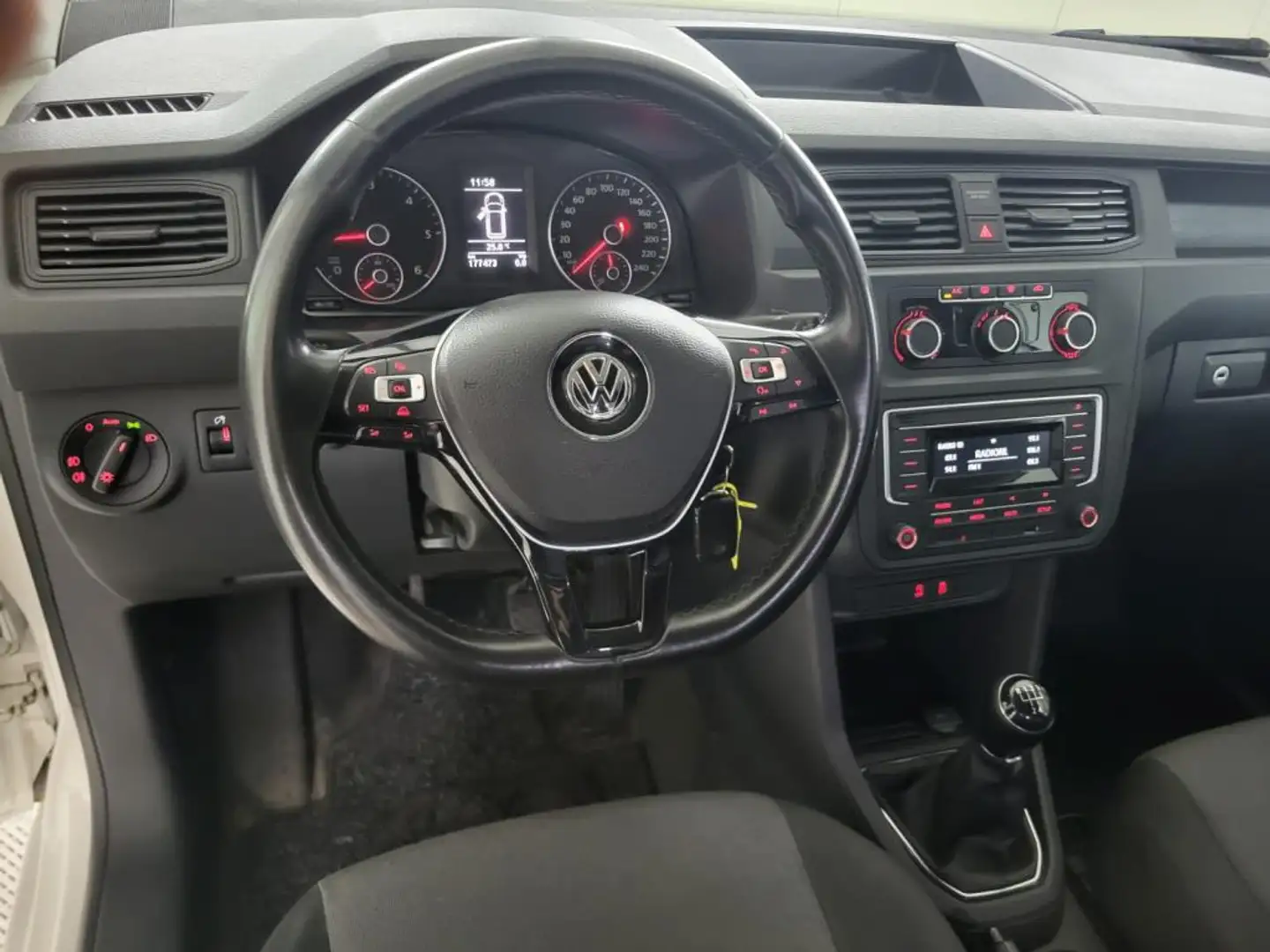 Volkswagen Caddy 2.0 TDI L2H1 BMT Maxi Highline - 2