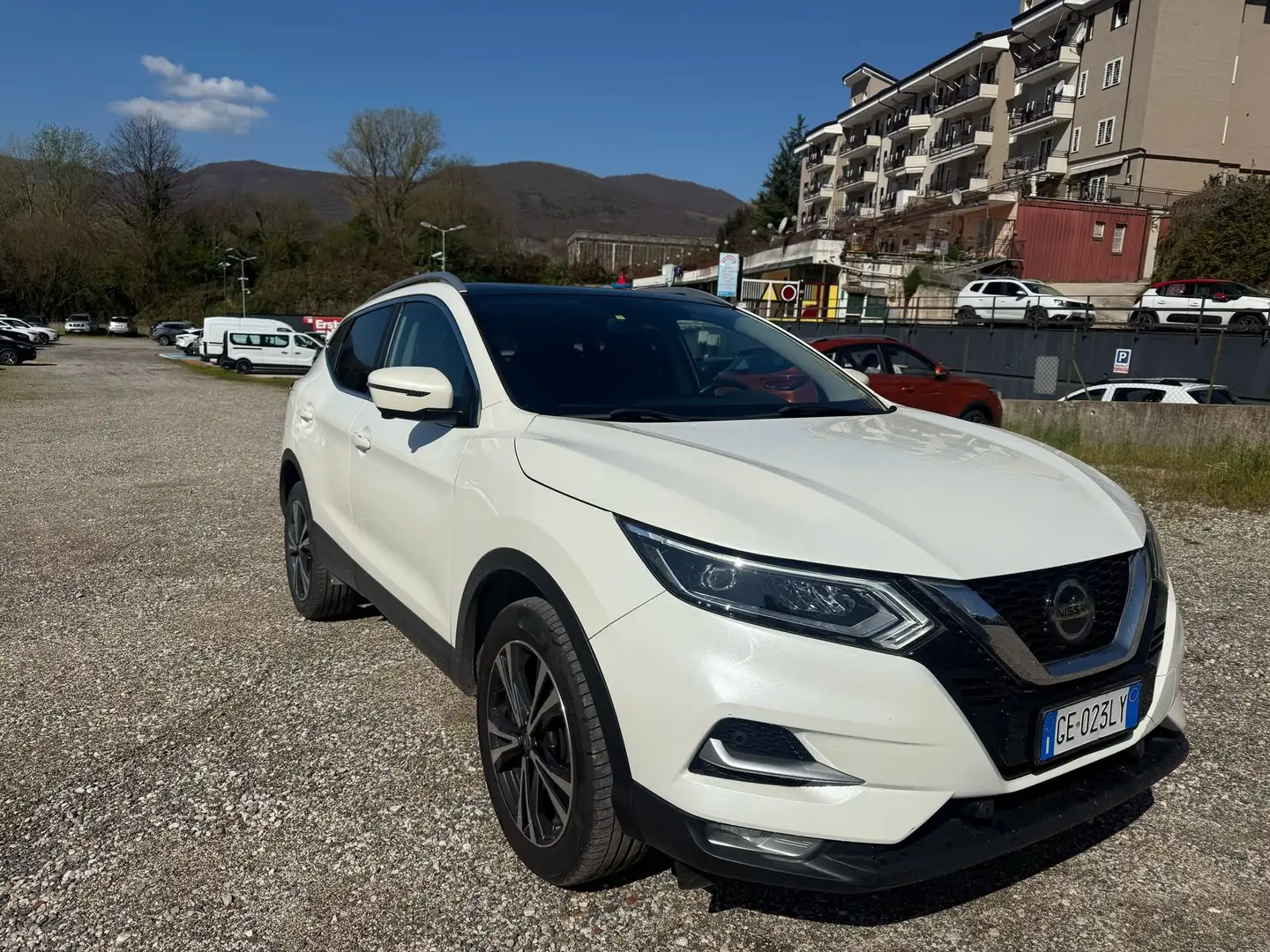 Nissan Qashqai Qashqai 1.5 dci N-Connecta 115cv Bianco - 2