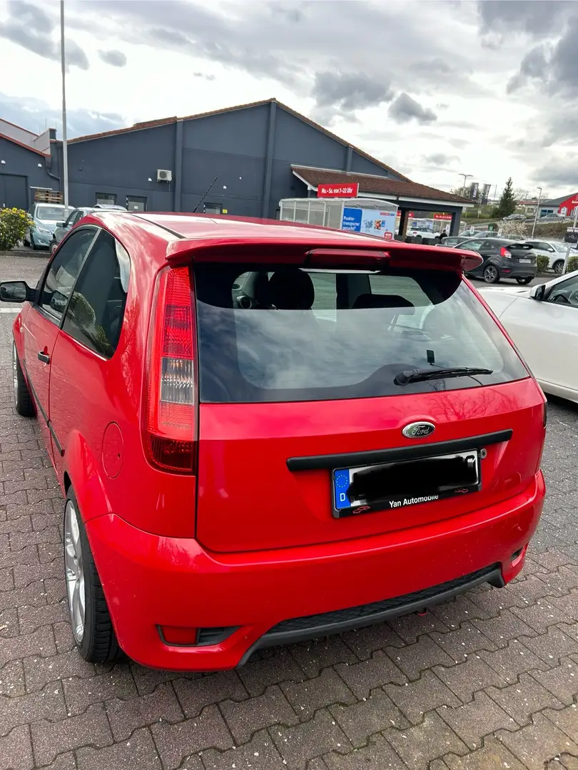 Ford Fiesta Sport - 2