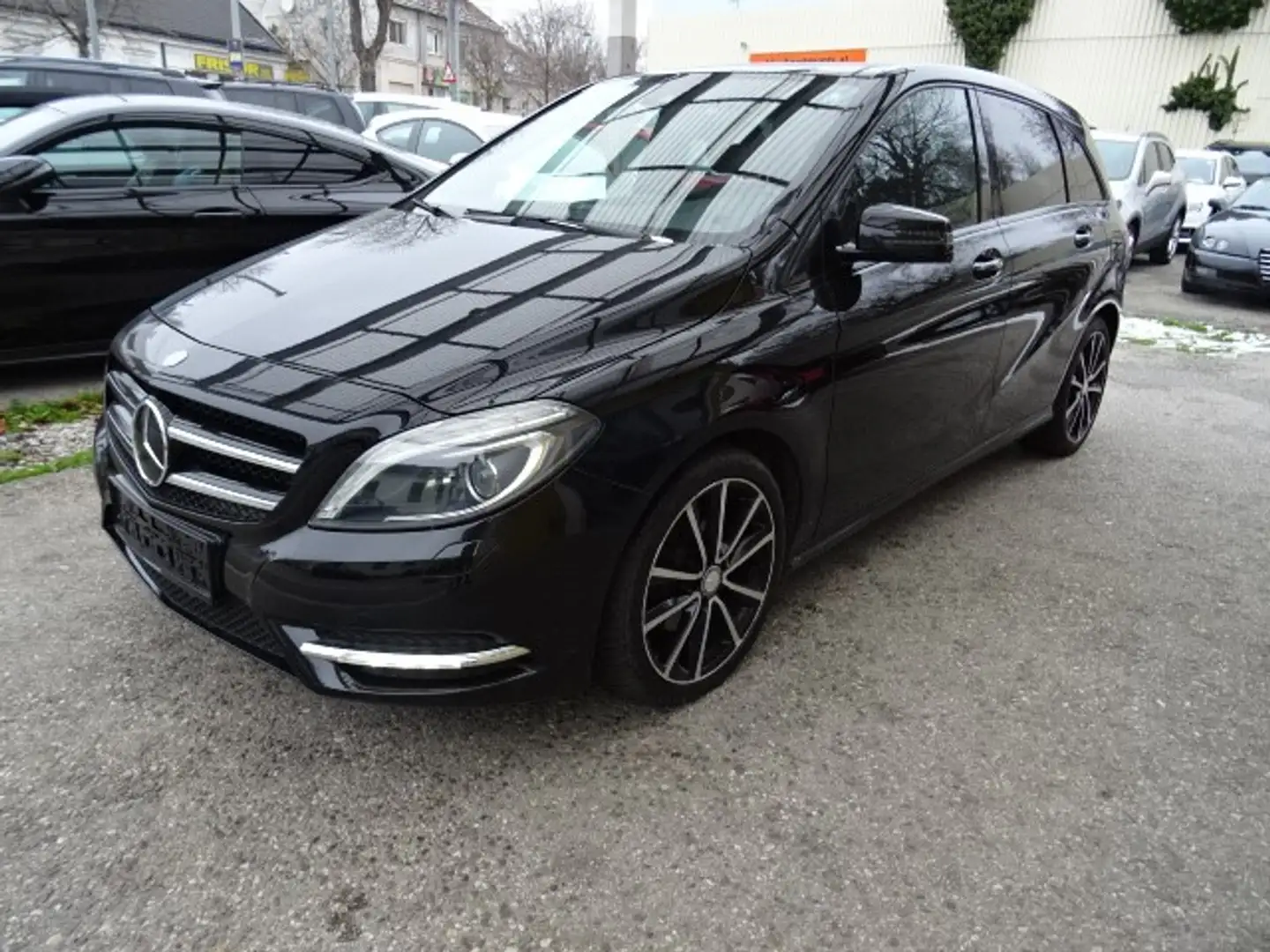 Mercedes-Benz B 180 CDI BlueEfficiency A-Edition Plus DPF Schwarz - 1