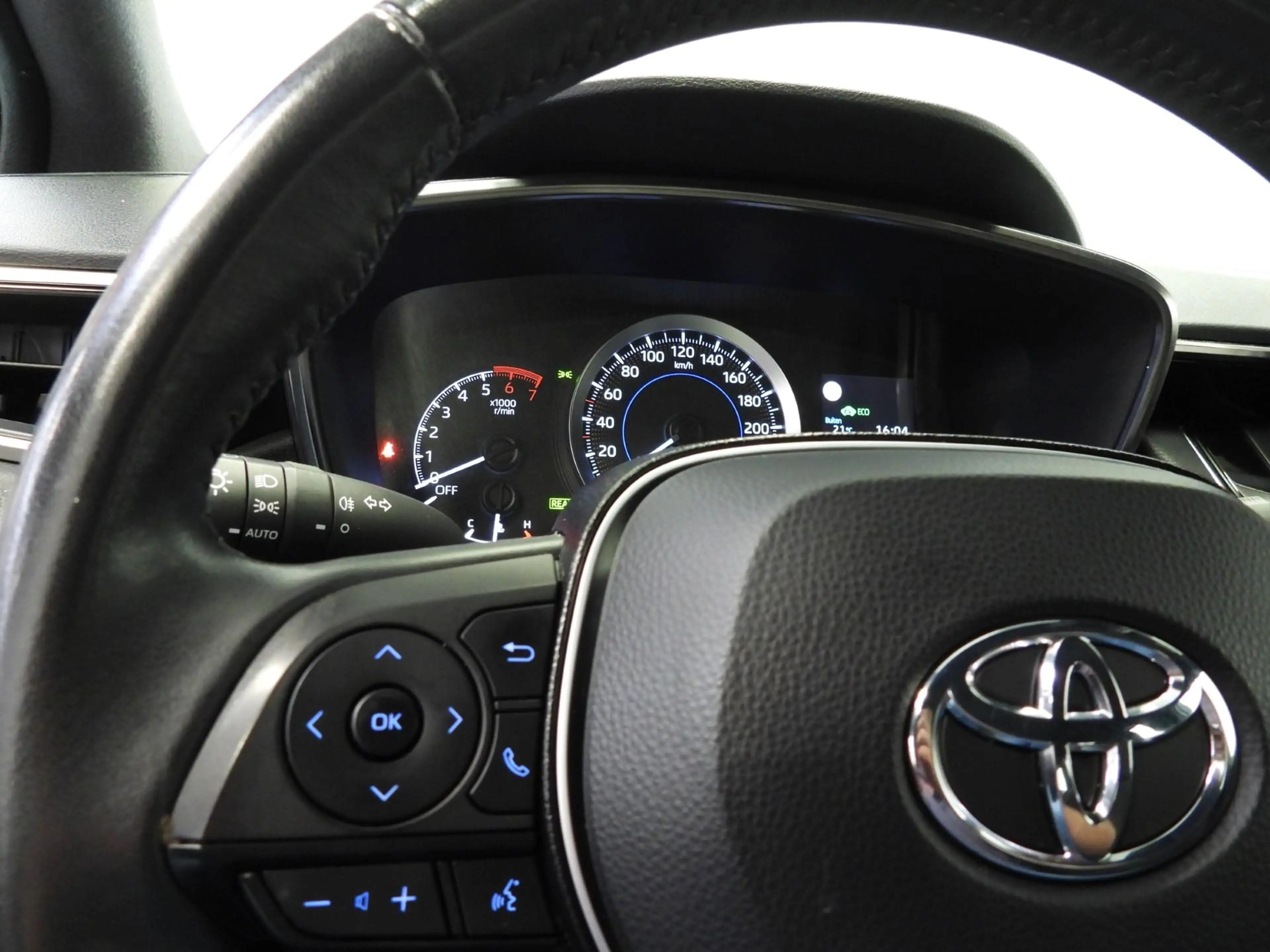Toyota Corolla Touring Sports 1.8 Hybrid Business NAVI-APP/TREKH. — photo 12