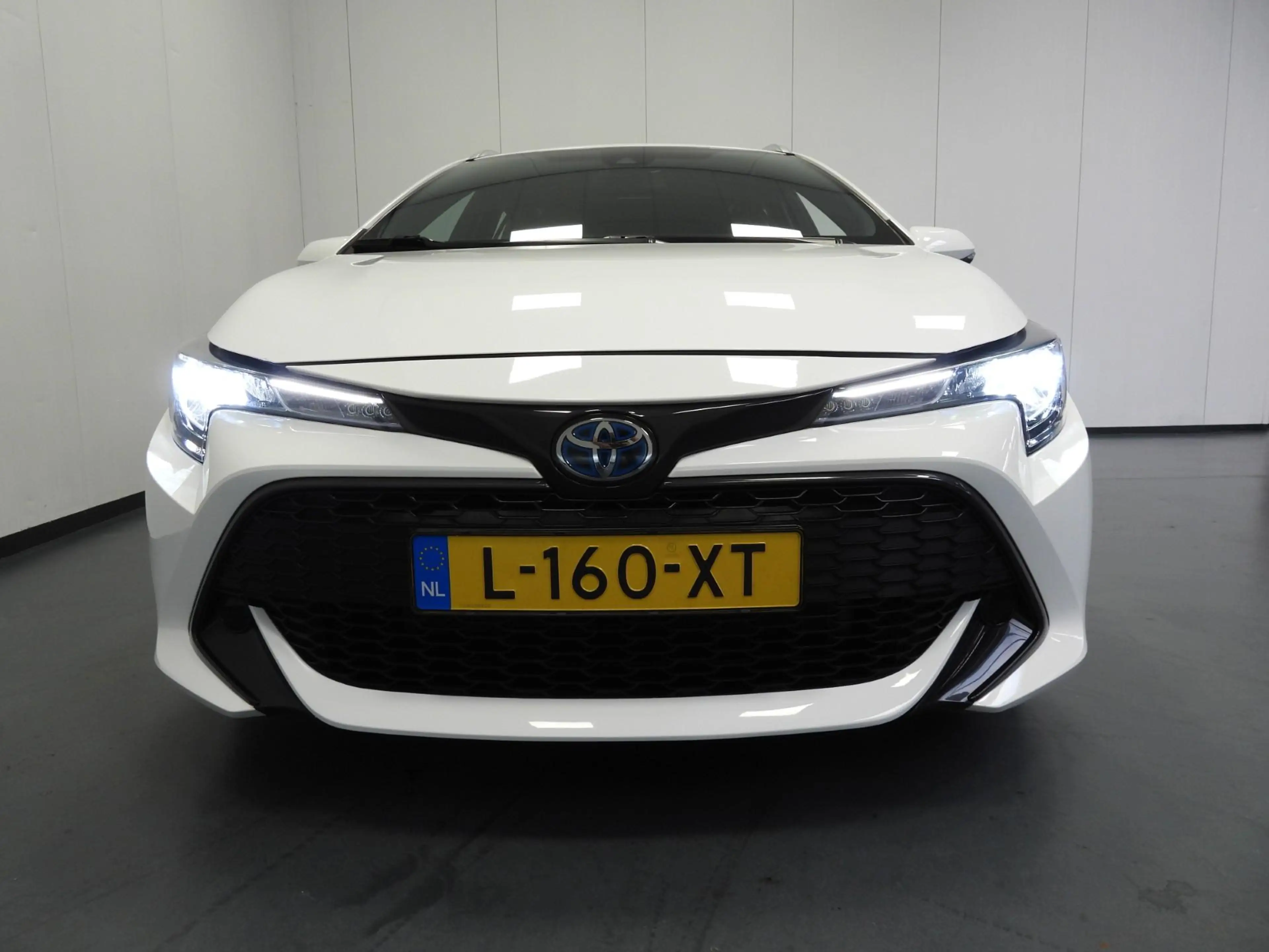 Toyota Corolla Touring Sports 1.8 Hybrid Business NAVI-APP/TREKH. — photo 33