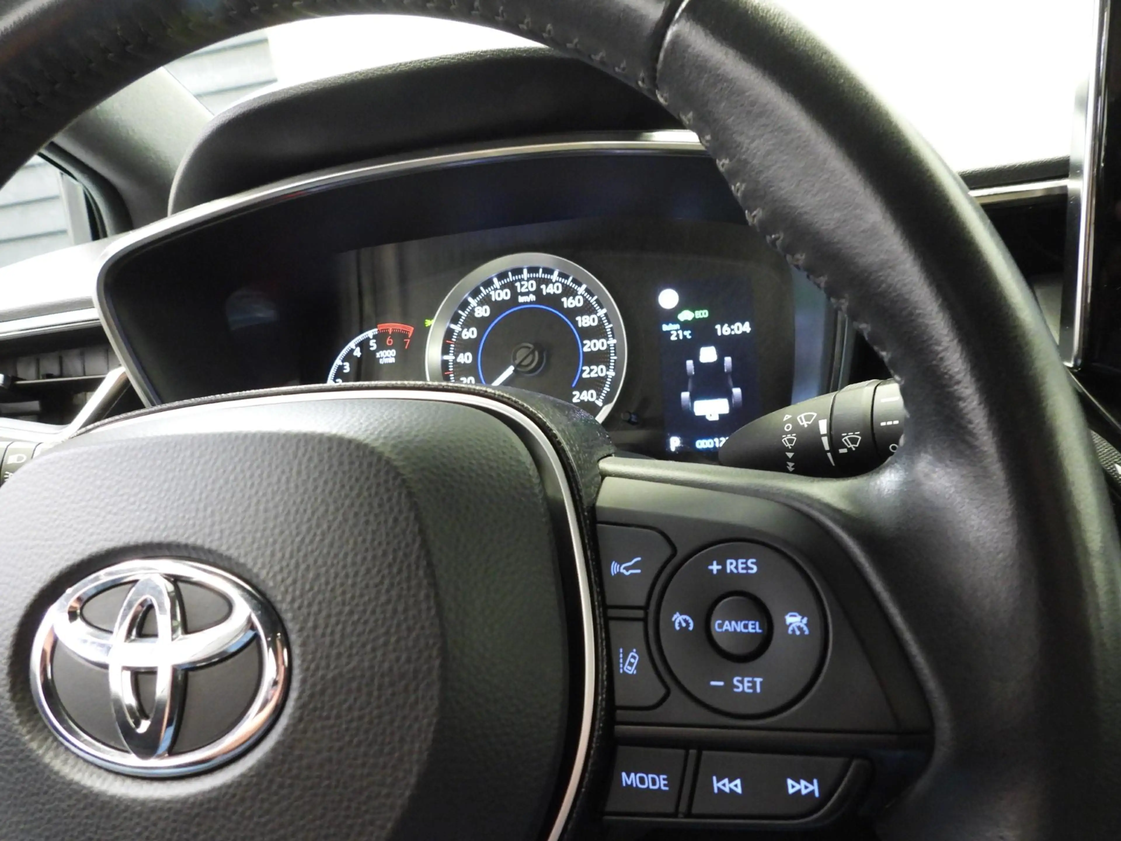 Toyota Corolla Touring Sports 1.8 Hybrid Business NAVI-APP/TREKH. — photo 13