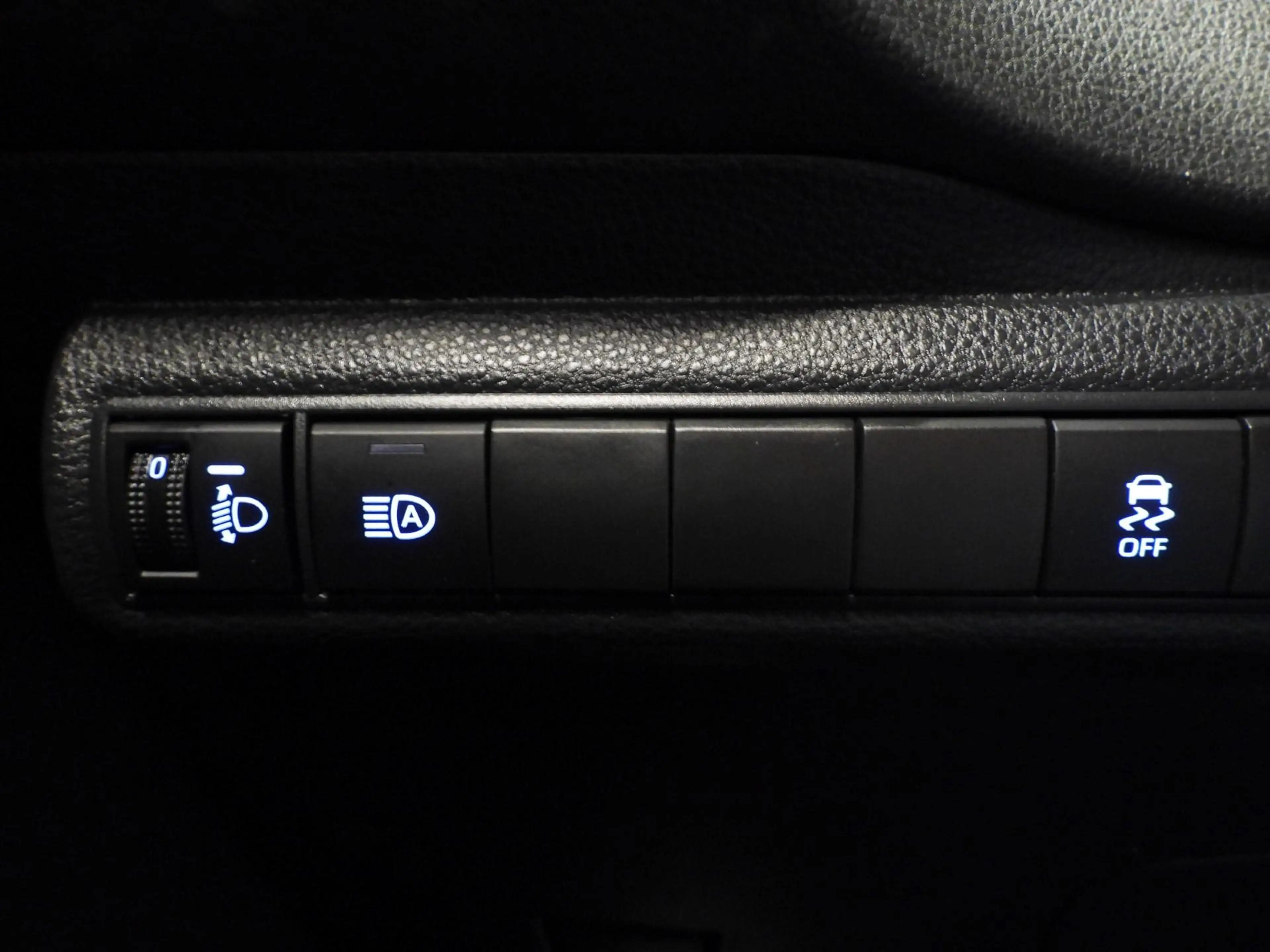 Toyota Corolla Touring Sports 1.8 Hybrid Business NAVI-APP/TREKH. — photo 16