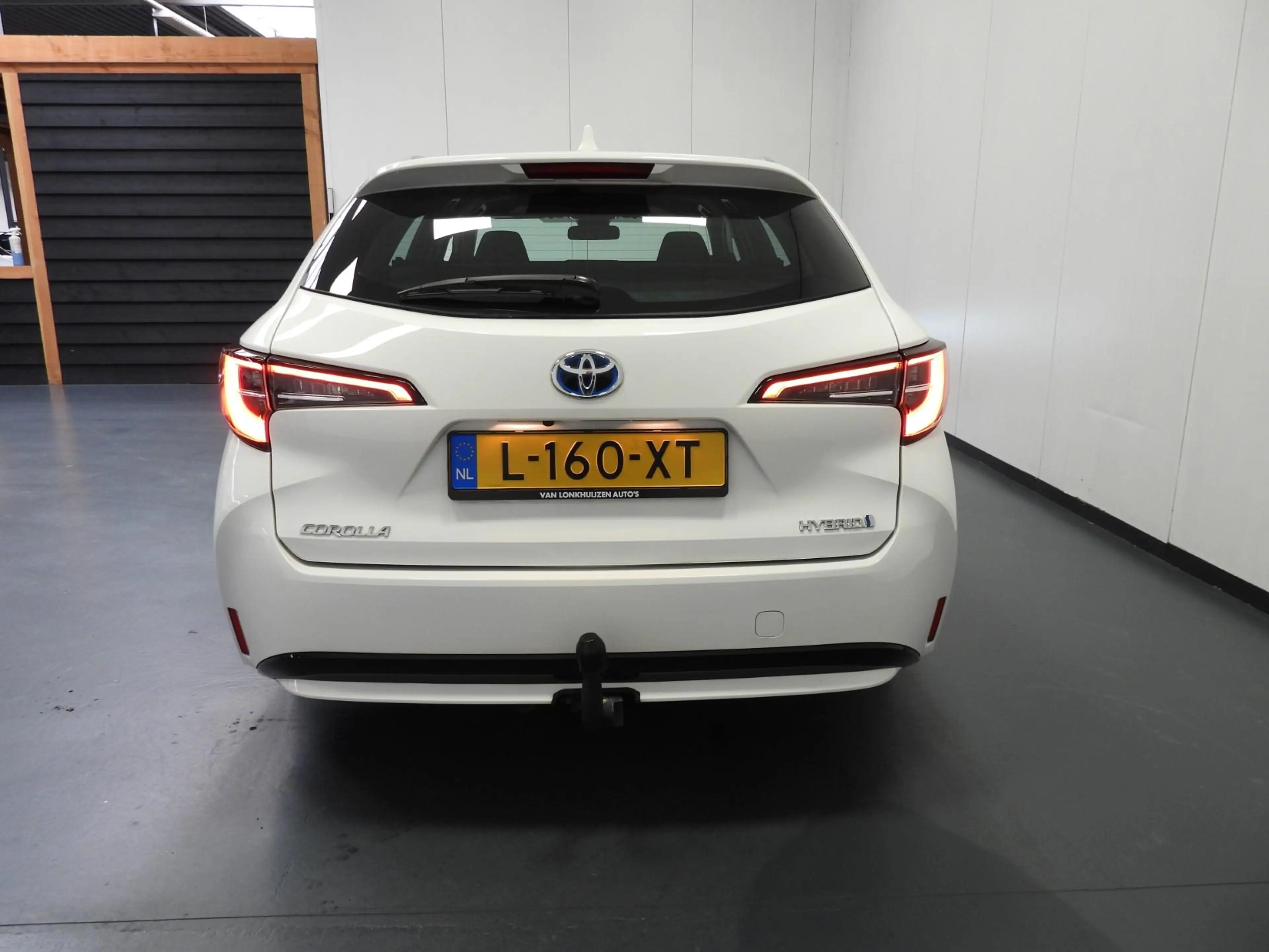 Toyota Corolla Touring Sports 1.8 Hybrid Business NAVI-APP/TREKH. — photo 31