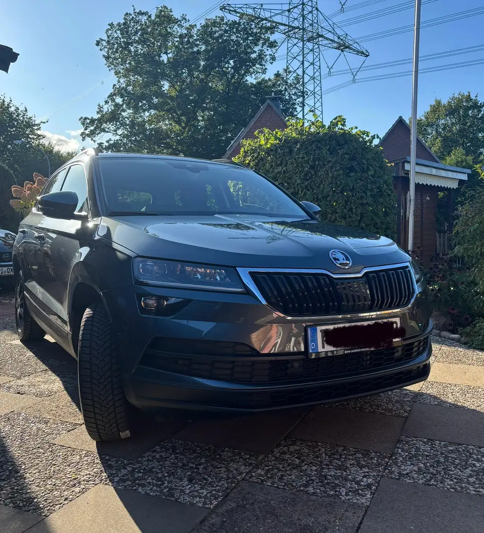 Skoda Karoq TÜV Neu, Inspektion Neu,CarPlay,Kamera,Scheckheft Grau - 1