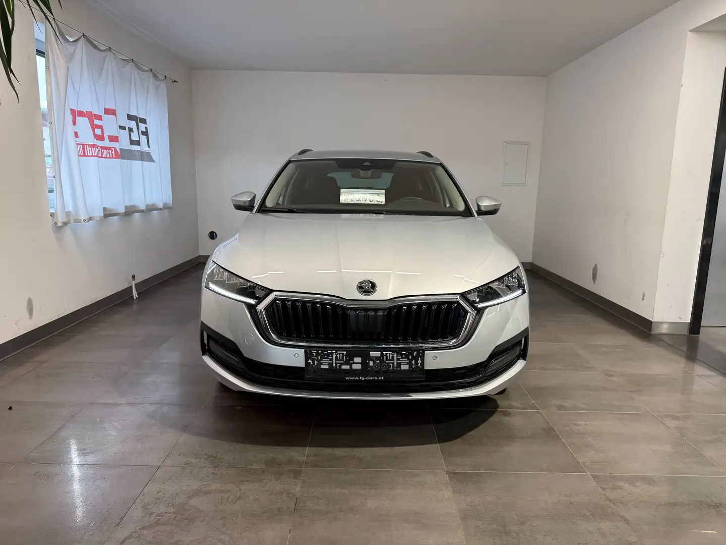 Skoda Octavia 2.0 TDI Ambition KESSY VIRTUAL SMARTLINK Silber - 1
