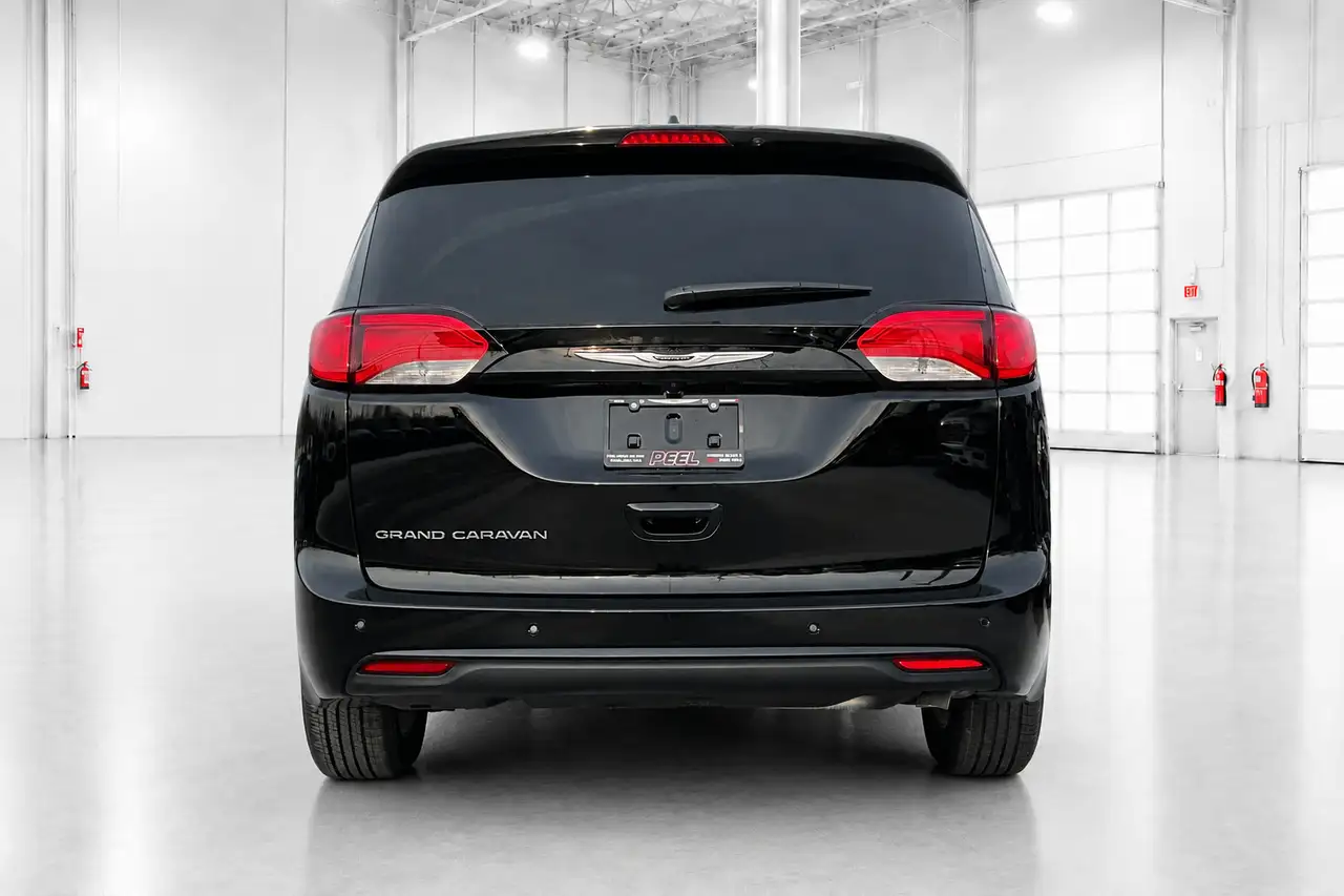 Chrysler Grand Caravan снимка Chrysler Grand Caravan