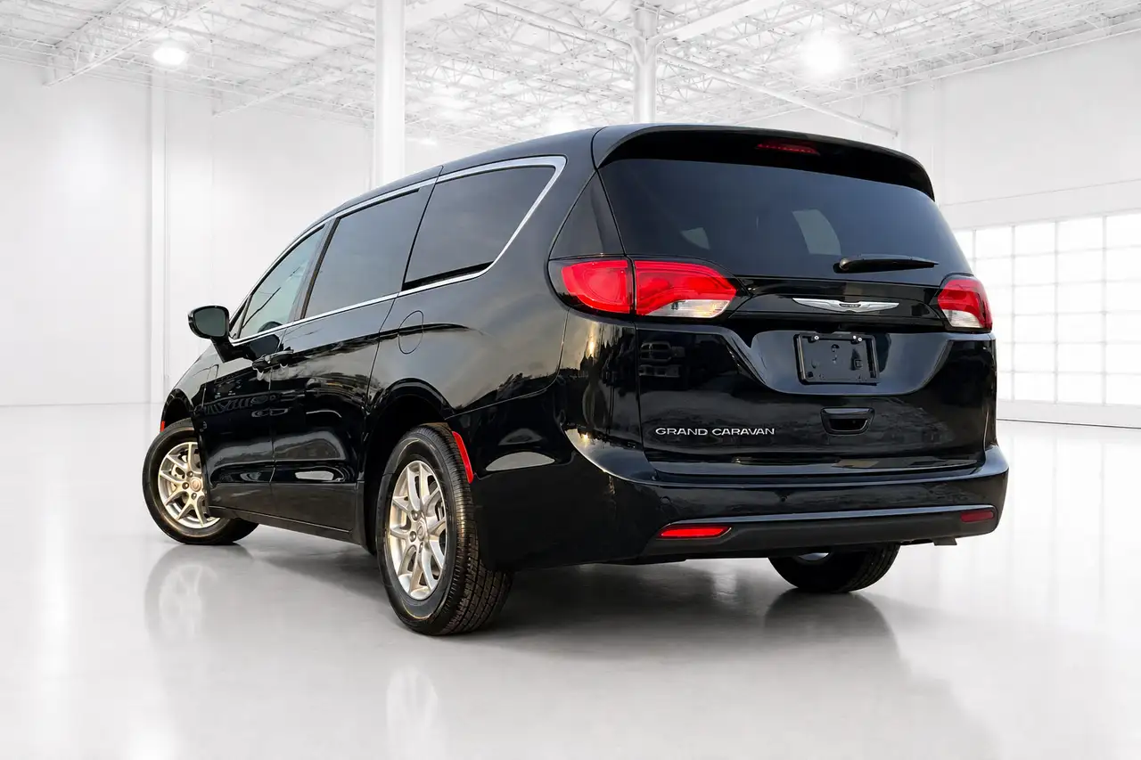 Chrysler Grand Caravan снимка Chrysler Grand Caravan