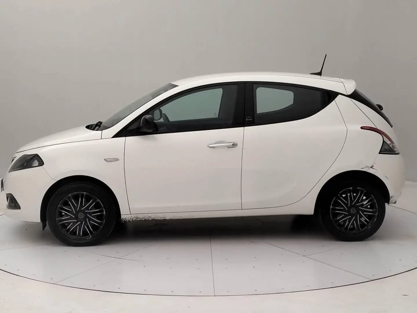 Lancia Ypsilon Ypsilon 1.0 firefly hybrid Gold s *PROMO OUTLET* Biały - 2