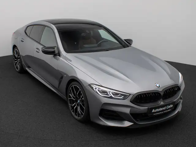 BMW 8 Series view 3