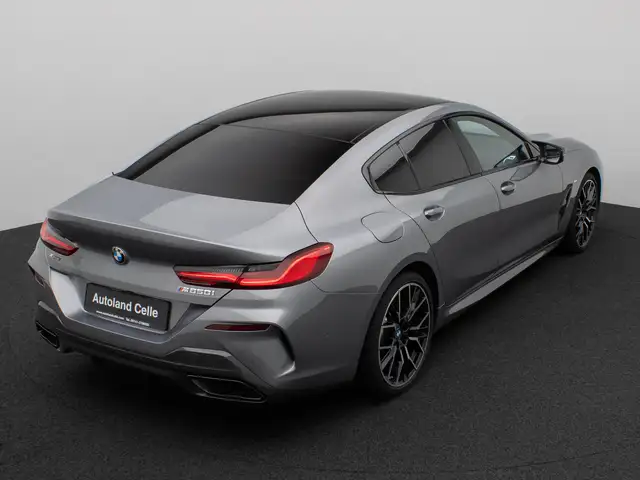 BMW 8 Series view 7