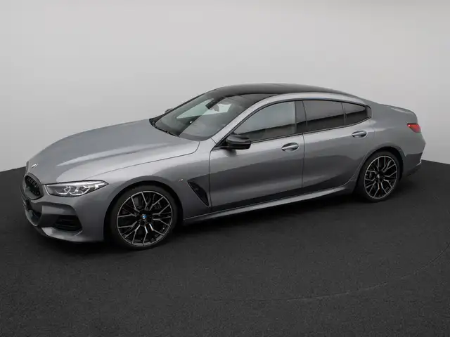 BMW 8 Series view 12