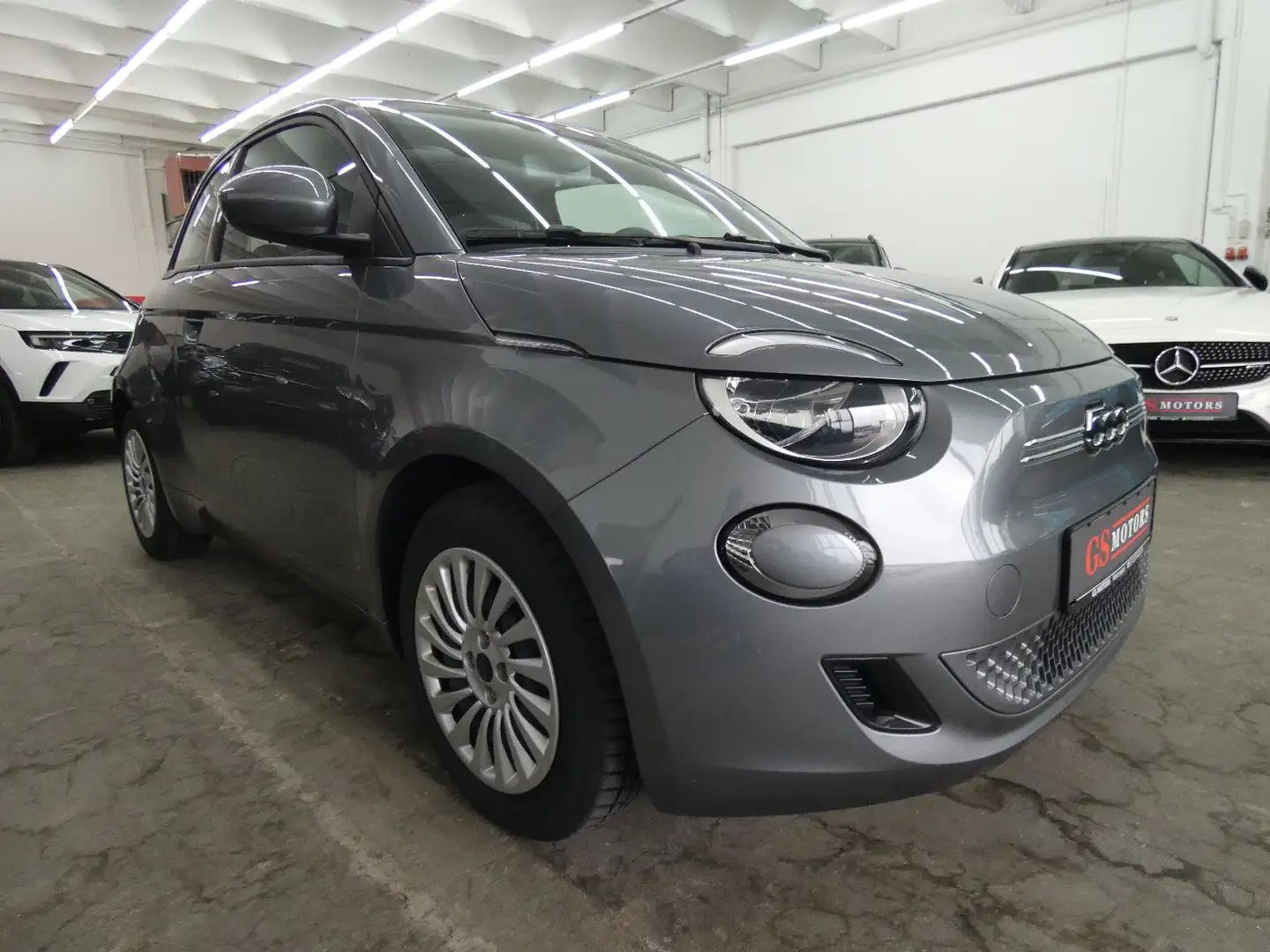 Fiat 500e 500 e Action 23,8kwh*LED*KLIMA*USB*LED*BLUETOOTH Gris - 1
