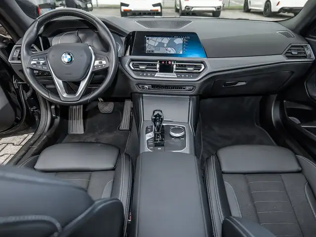 BMW 2 Series view 3