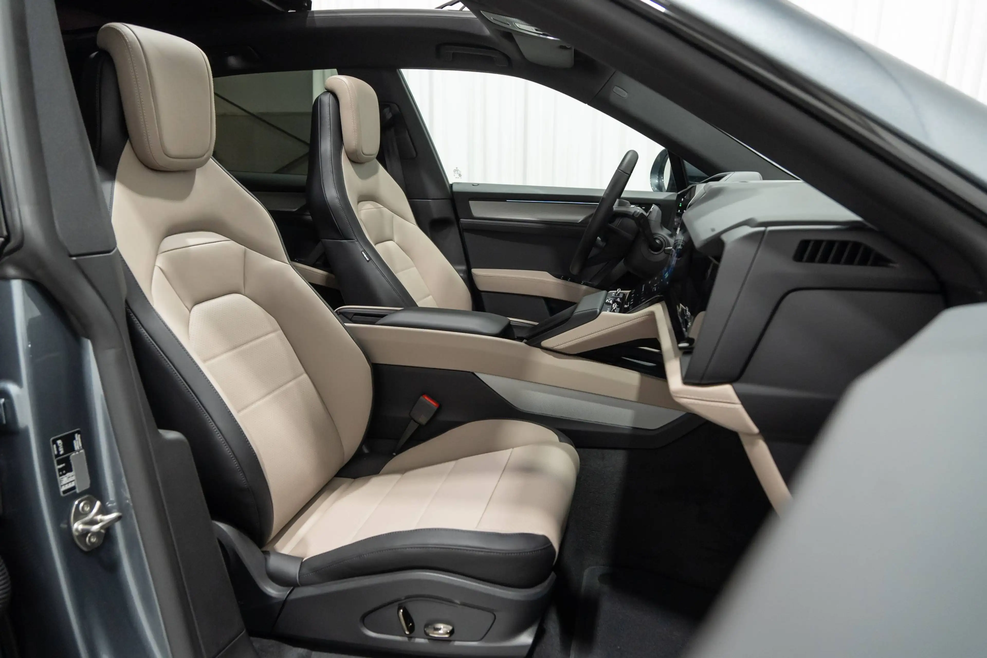 Porsche Cayenne Electric Pano BOSE Trekhaak Soft Close ACC Matrix — photo 4