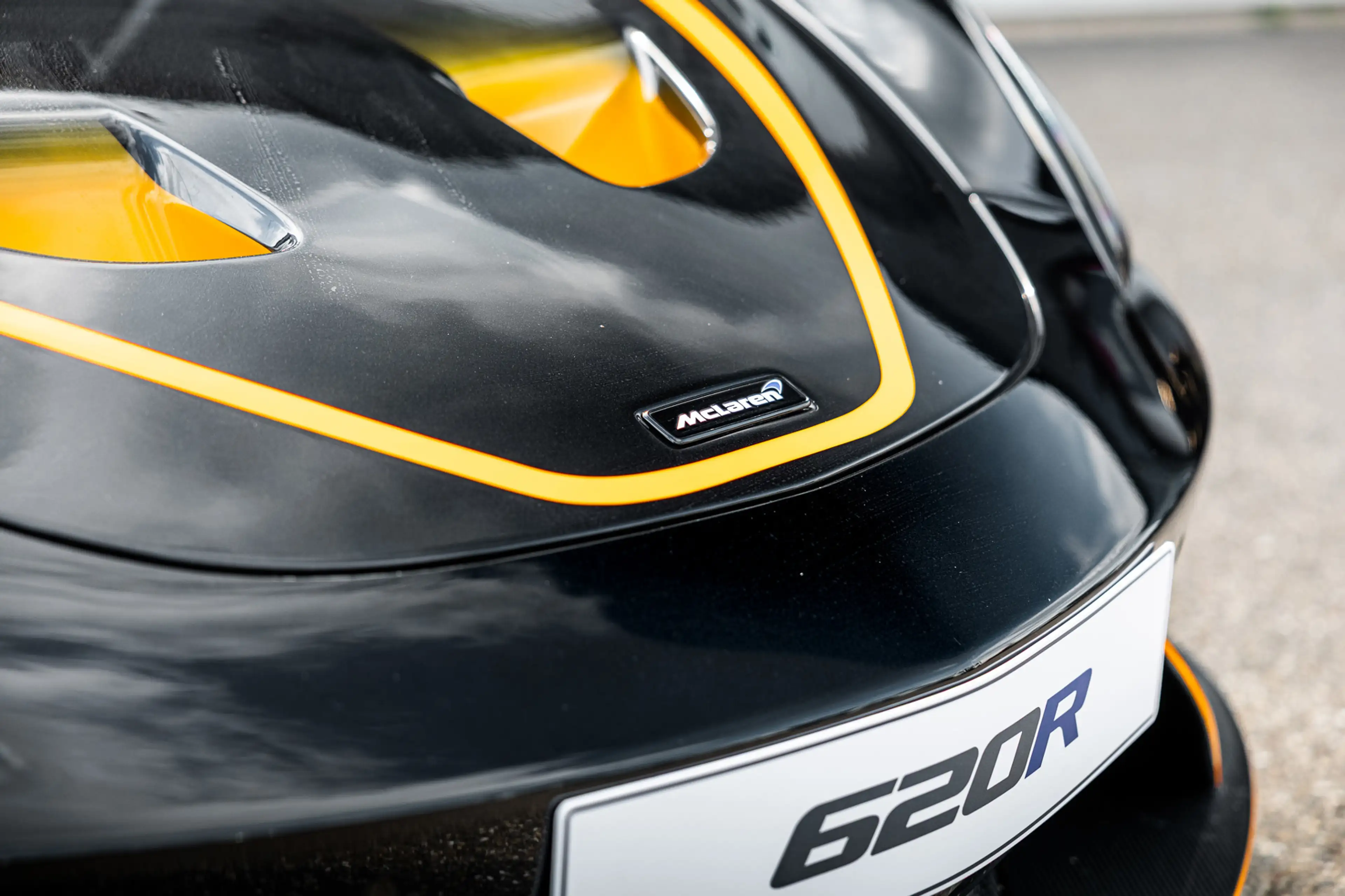 McLaren 620R 3.8 V8 / 1 of 225 / MSO R Pack / Bowers & Wilkins — photo 10