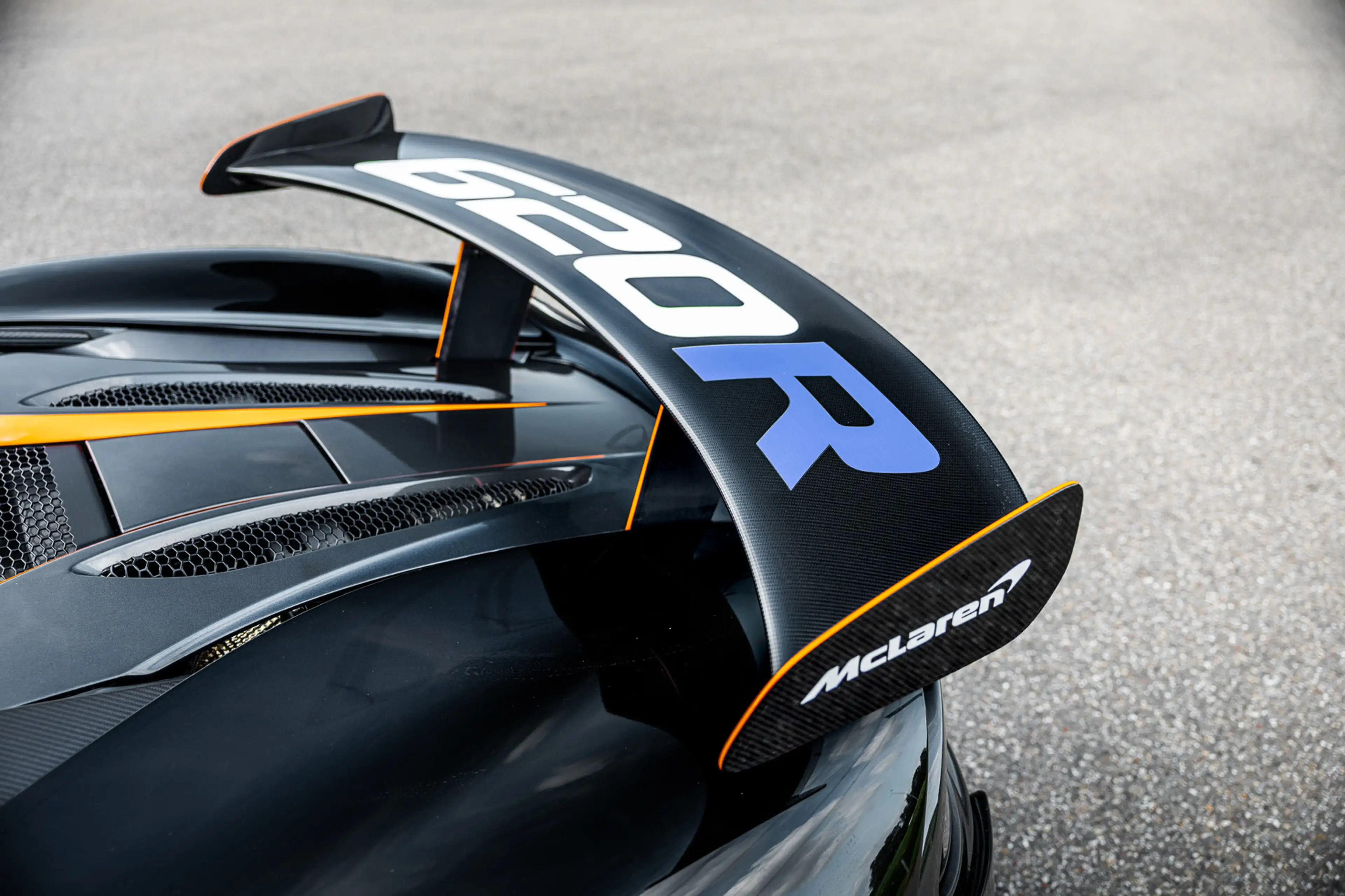 McLaren 620R 3.8 V8 / 1 of 225 / MSO R Pack / Bowers & Wilkins — photo 45