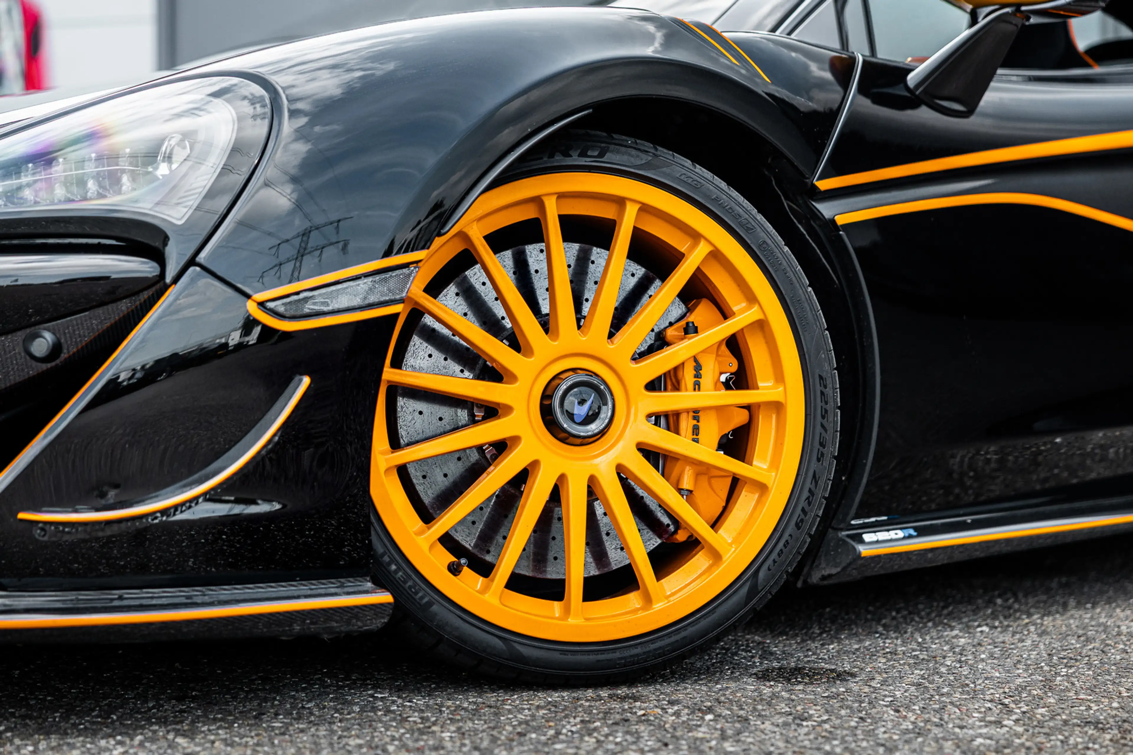 McLaren 620R 3.8 V8 / 1 of 225 / MSO R Pack / Bowers & Wilkins — photo 24
