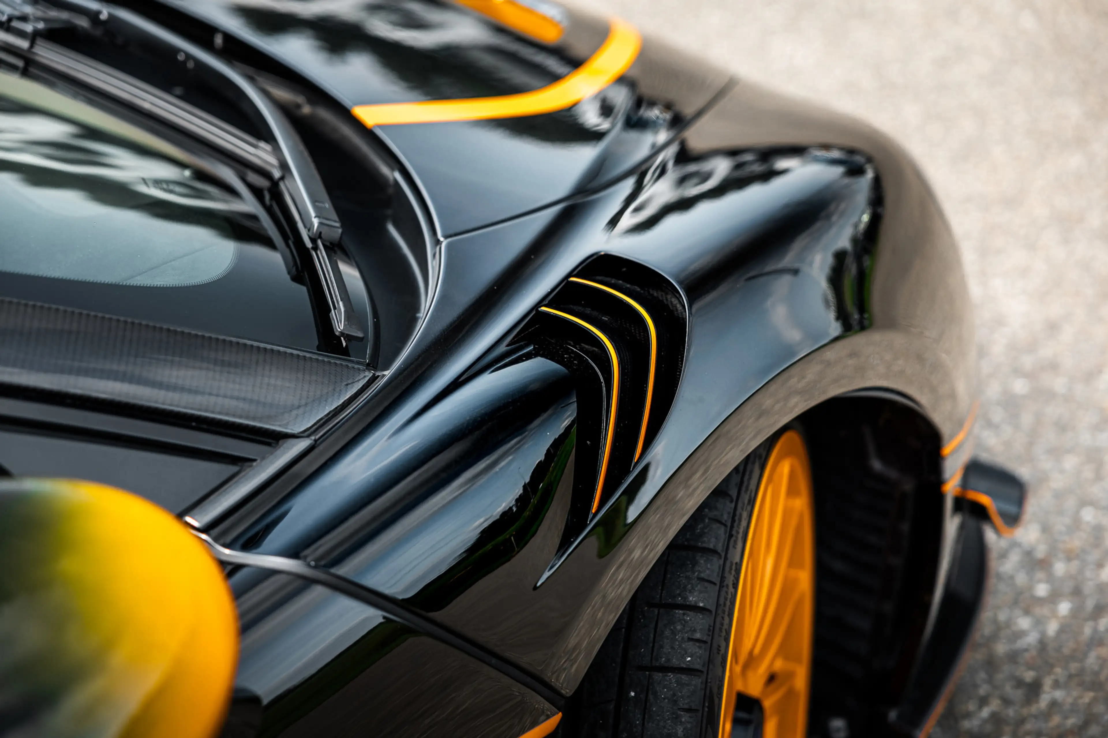 McLaren 620R 3.8 V8 / 1 of 225 / MSO R Pack / Bowers & Wilkins — photo 12
