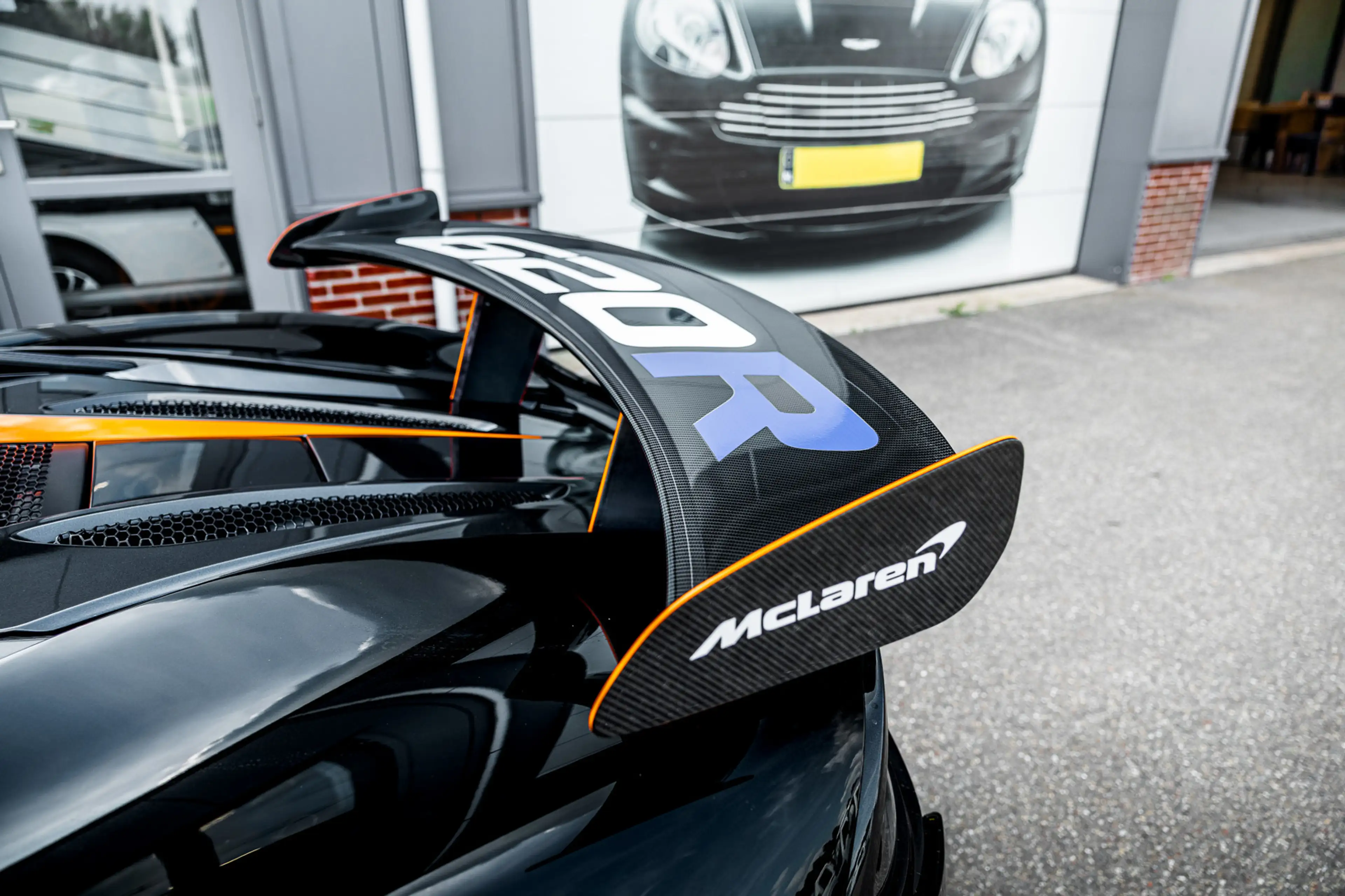 McLaren 620R 3.8 V8 / 1 of 225 / MSO R Pack / Bowers & Wilkins — photo 33