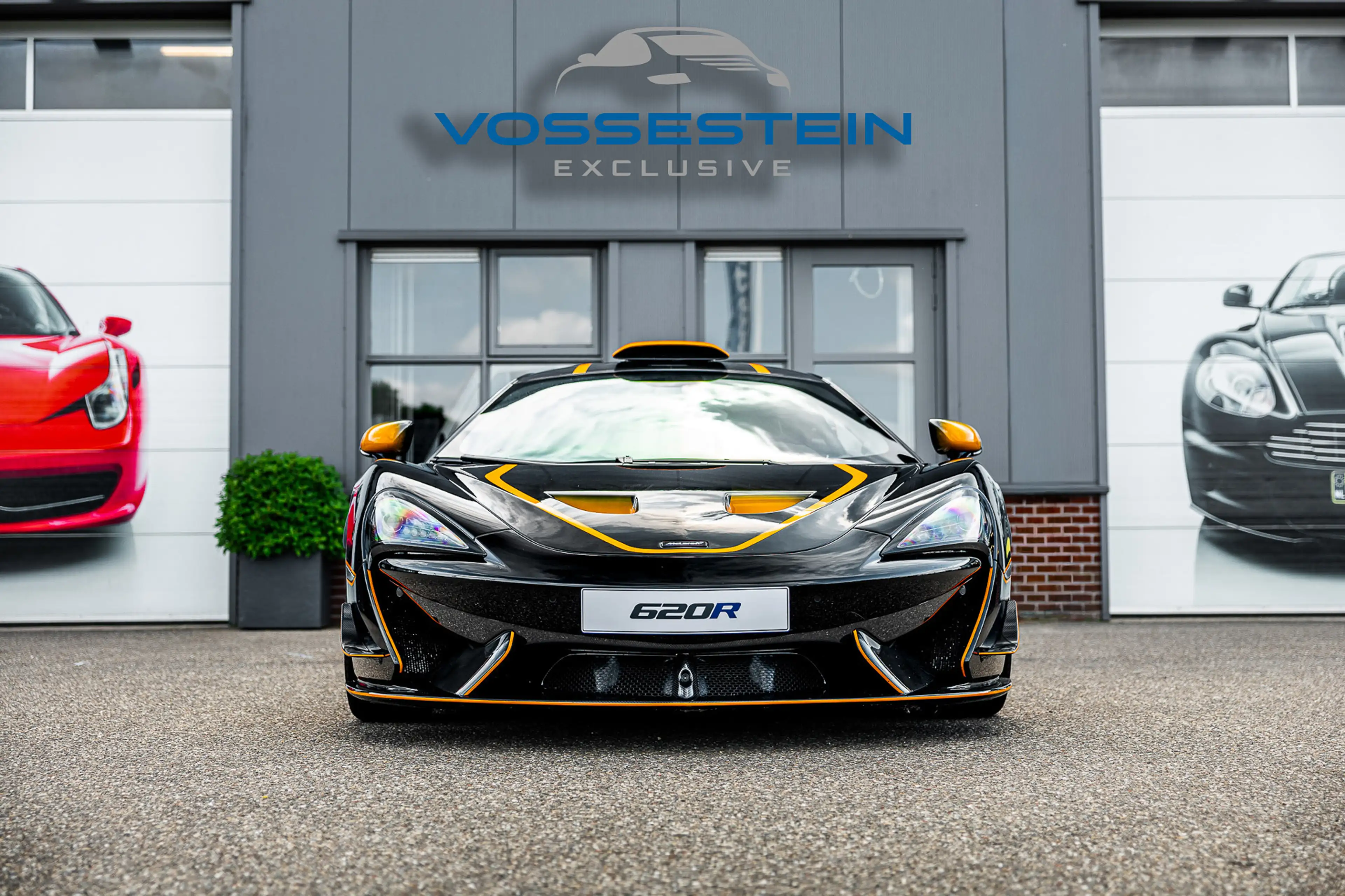 McLaren 620R 3.8 V8 / 1 of 225 / MSO R Pack / Bowers & Wilkins — photo 13