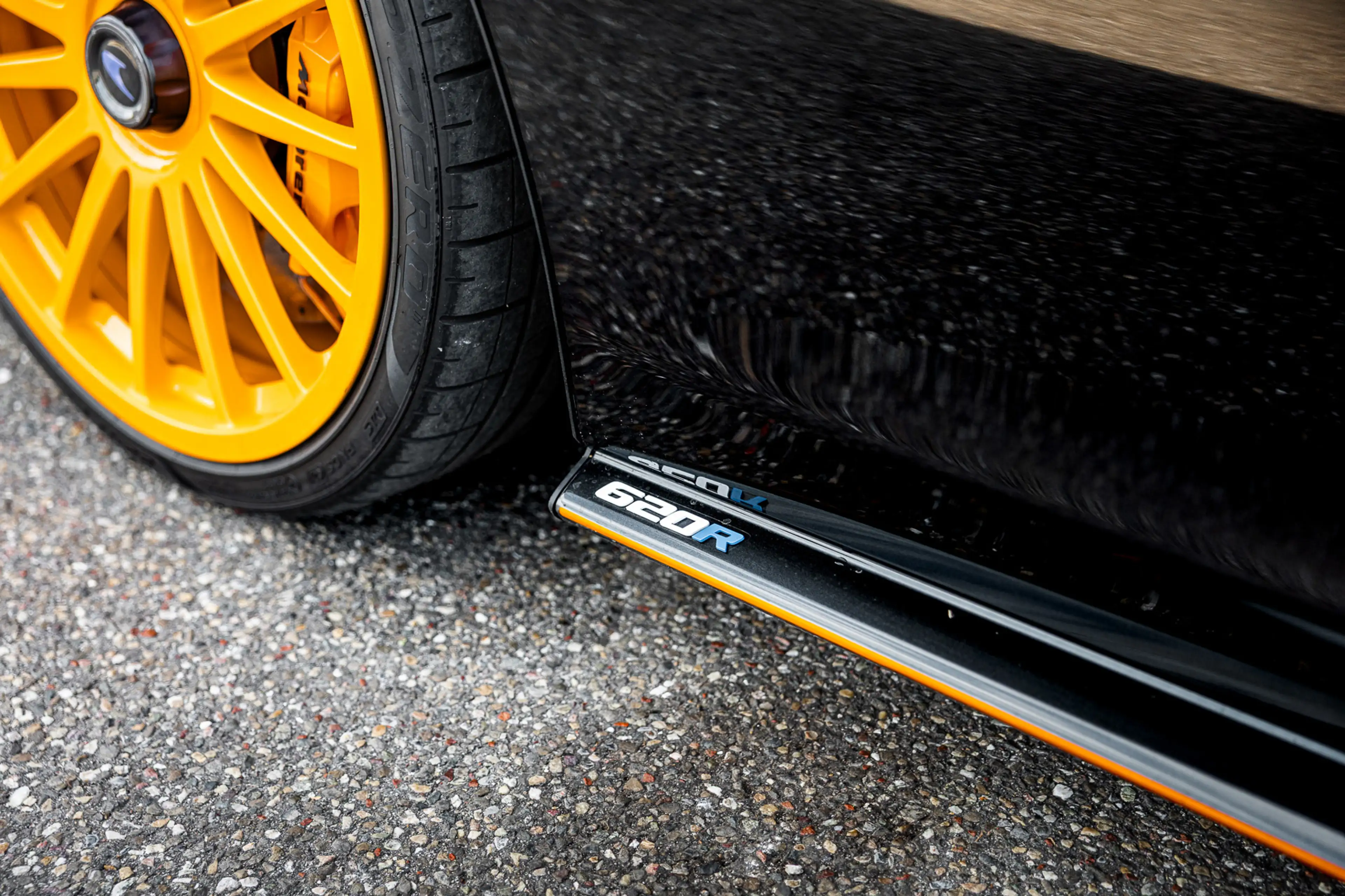 McLaren 620R 3.8 V8 / 1 of 225 / MSO R Pack / Bowers & Wilkins — photo 37