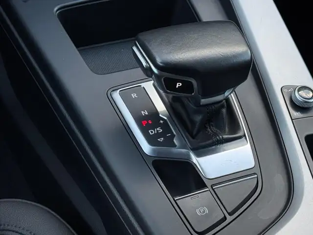 Audi A4 view 10