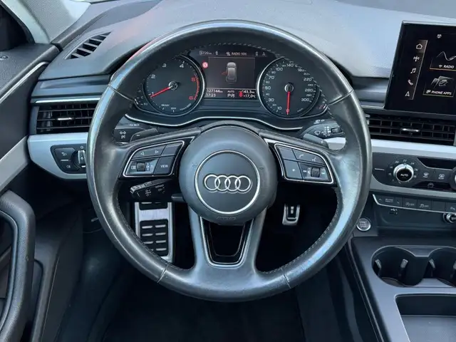Audi A4 view 8