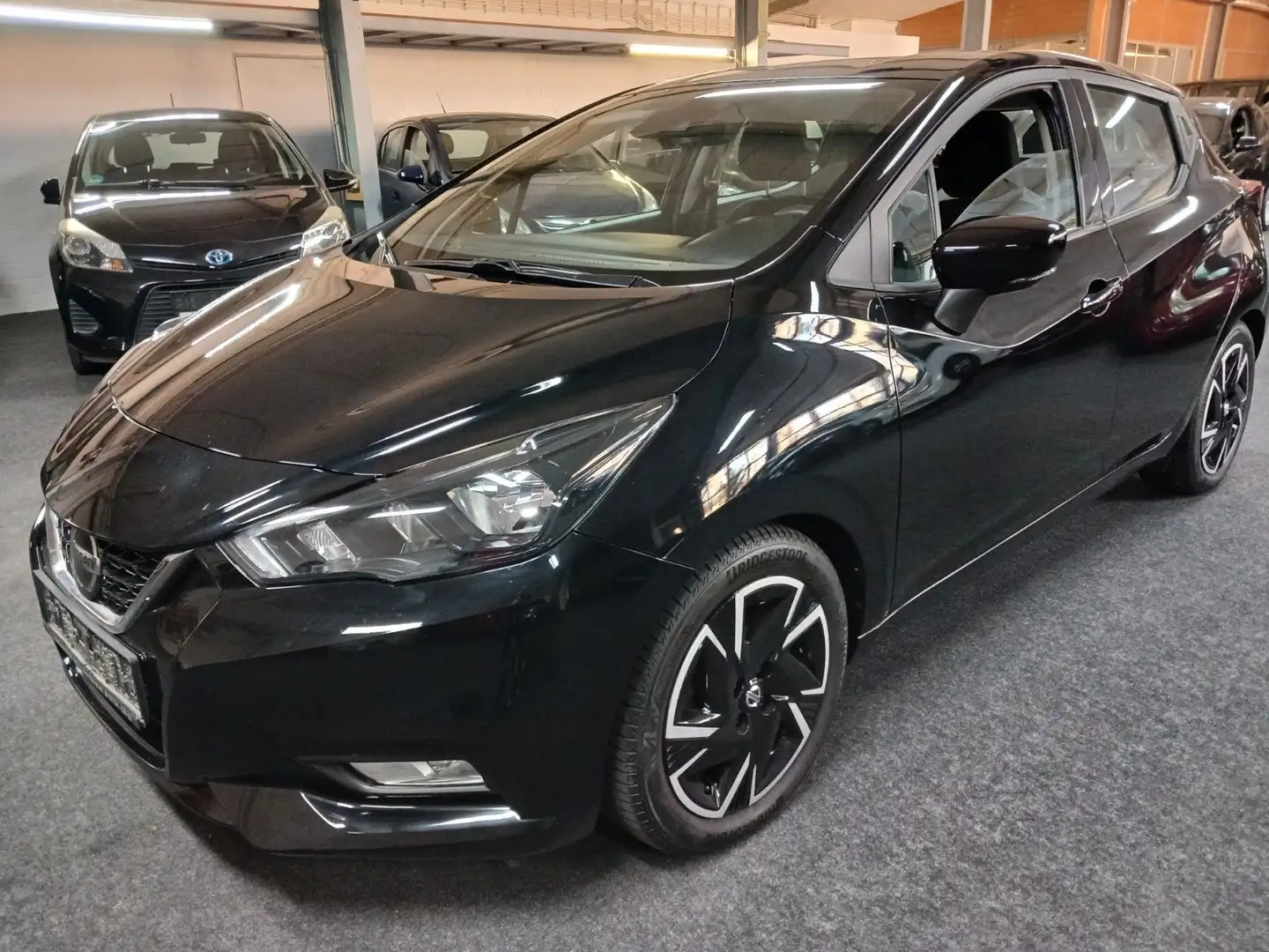Nissan Micra N-Way AUTOMATIK NAVI GARANTIE Schwarz - 2