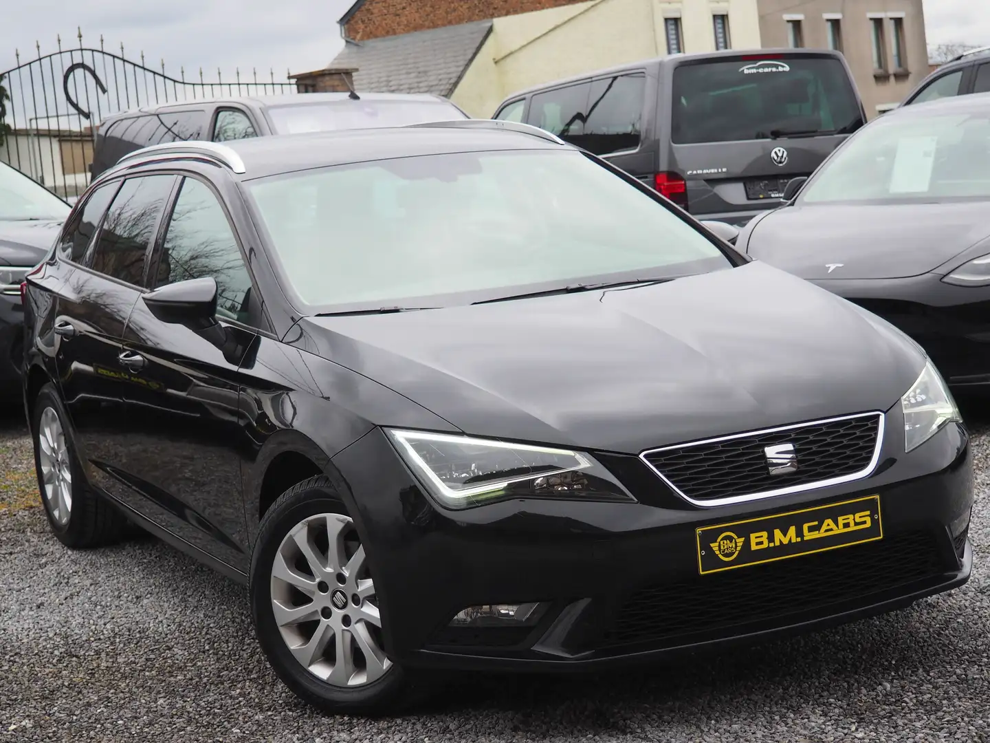 SEAT Leon 1.6 CR TDi ST✅STYLE✅DSG-GPS-LED-CLIM-CRUISE Zwart - 2