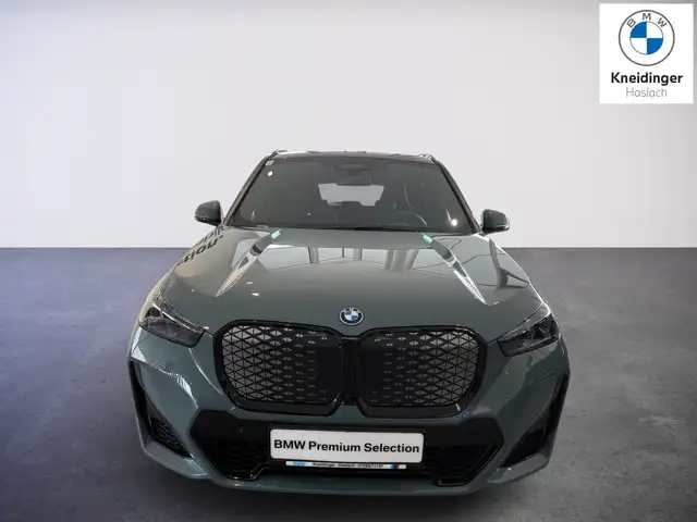 BMW iX1 xDrive30 Ansicht 2