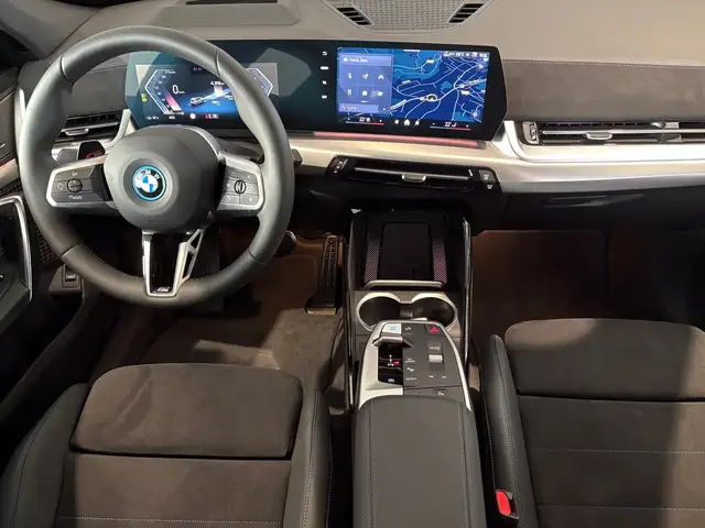 BMW iX1 xDrive30 Ansicht 9