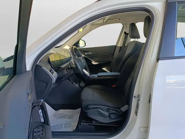 BMW X1 view 8