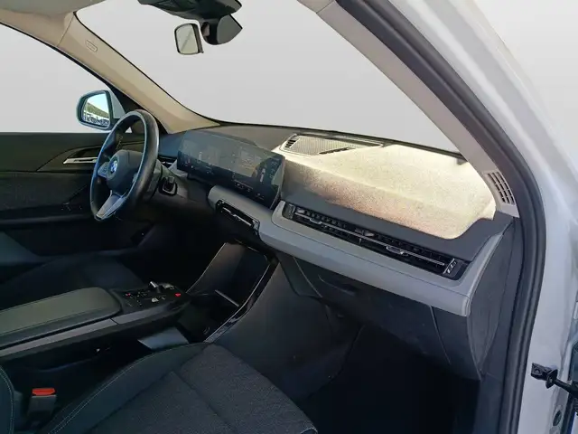 BMW X1 view 10