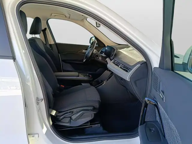 BMW X1 view 11