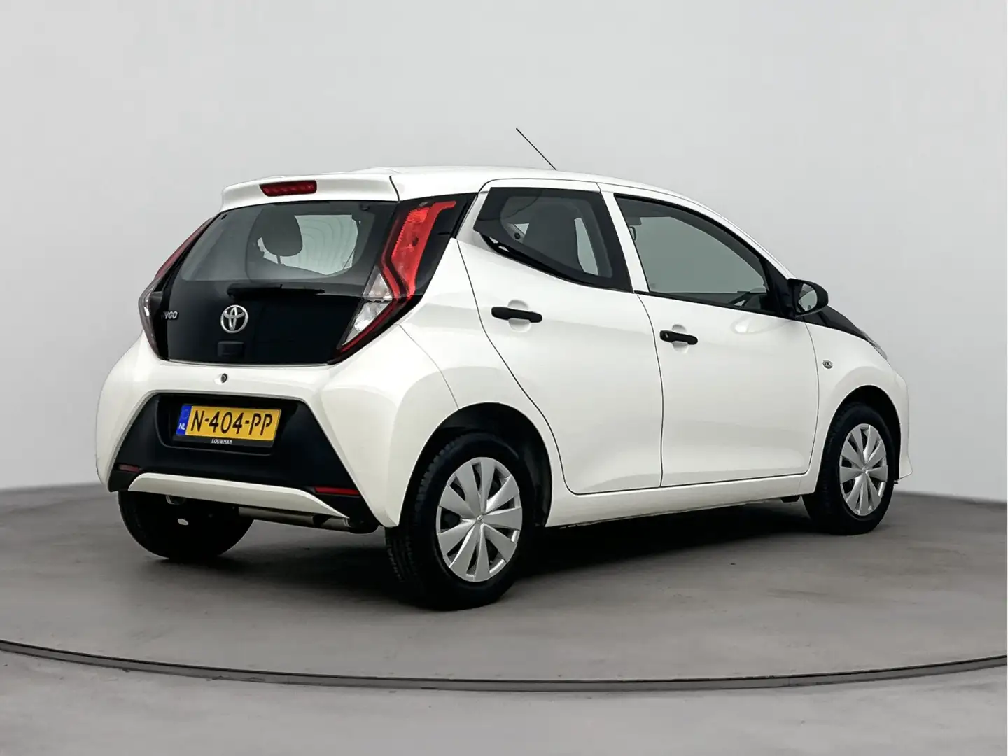 Toyota Aygo 1.0 VVT-i x Wit - 2