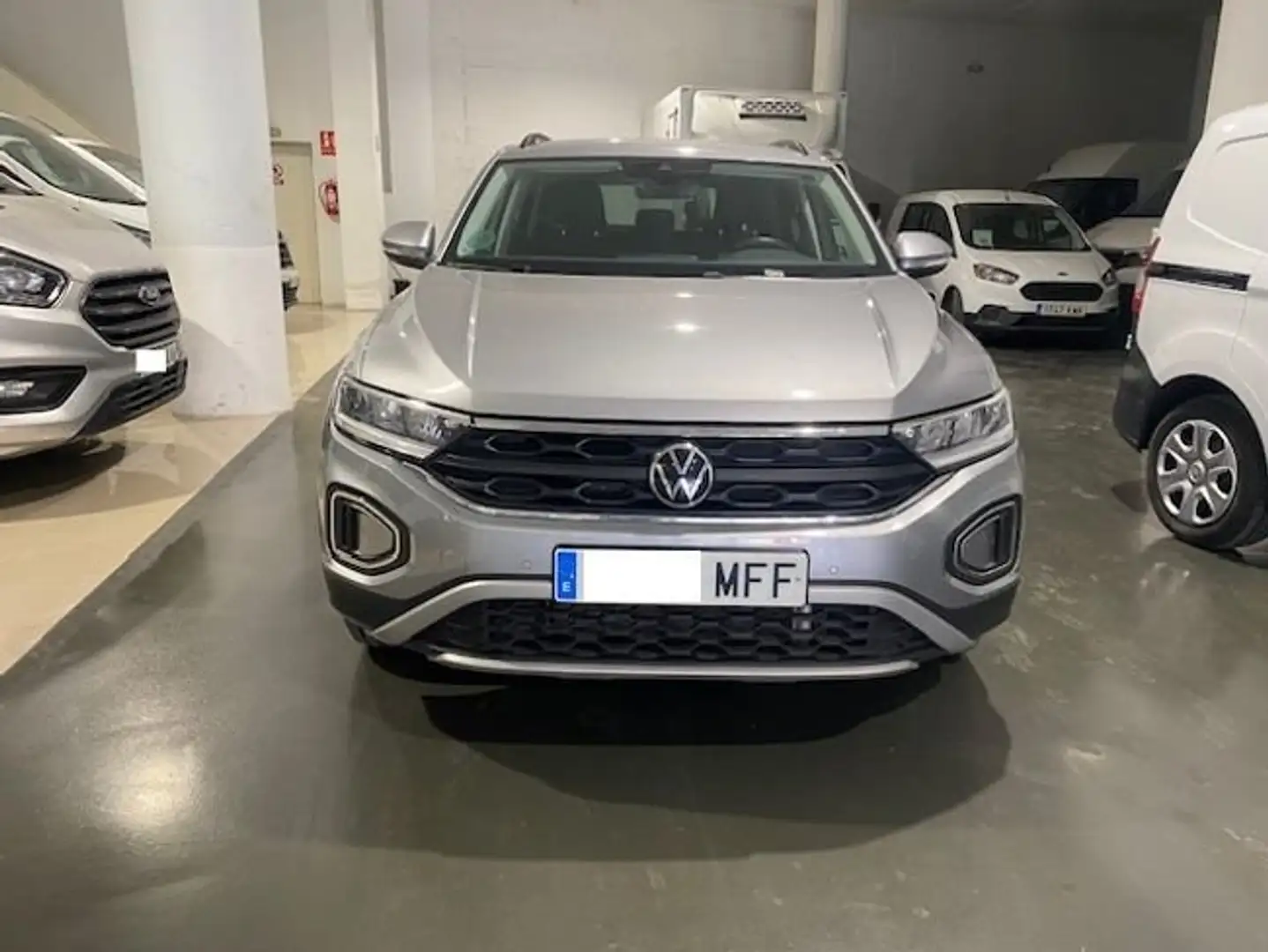 Volkswagen T-Roc 1.5 TSI Life DSG7 110KW Plateado - 2