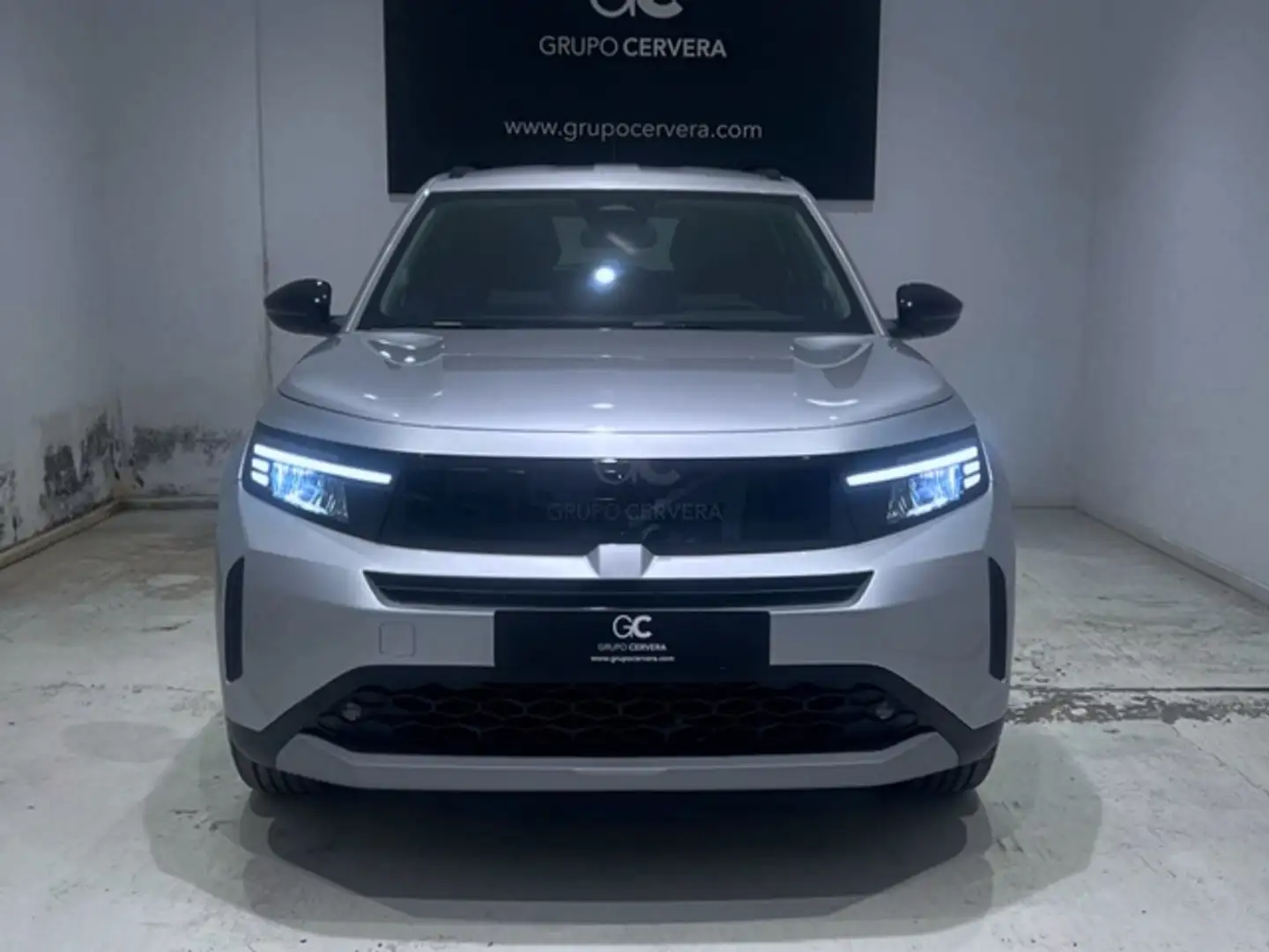 Opel Frontera 1.2T XHT Hybrid eDCT6 S/S GS 145 Plateado - 2
