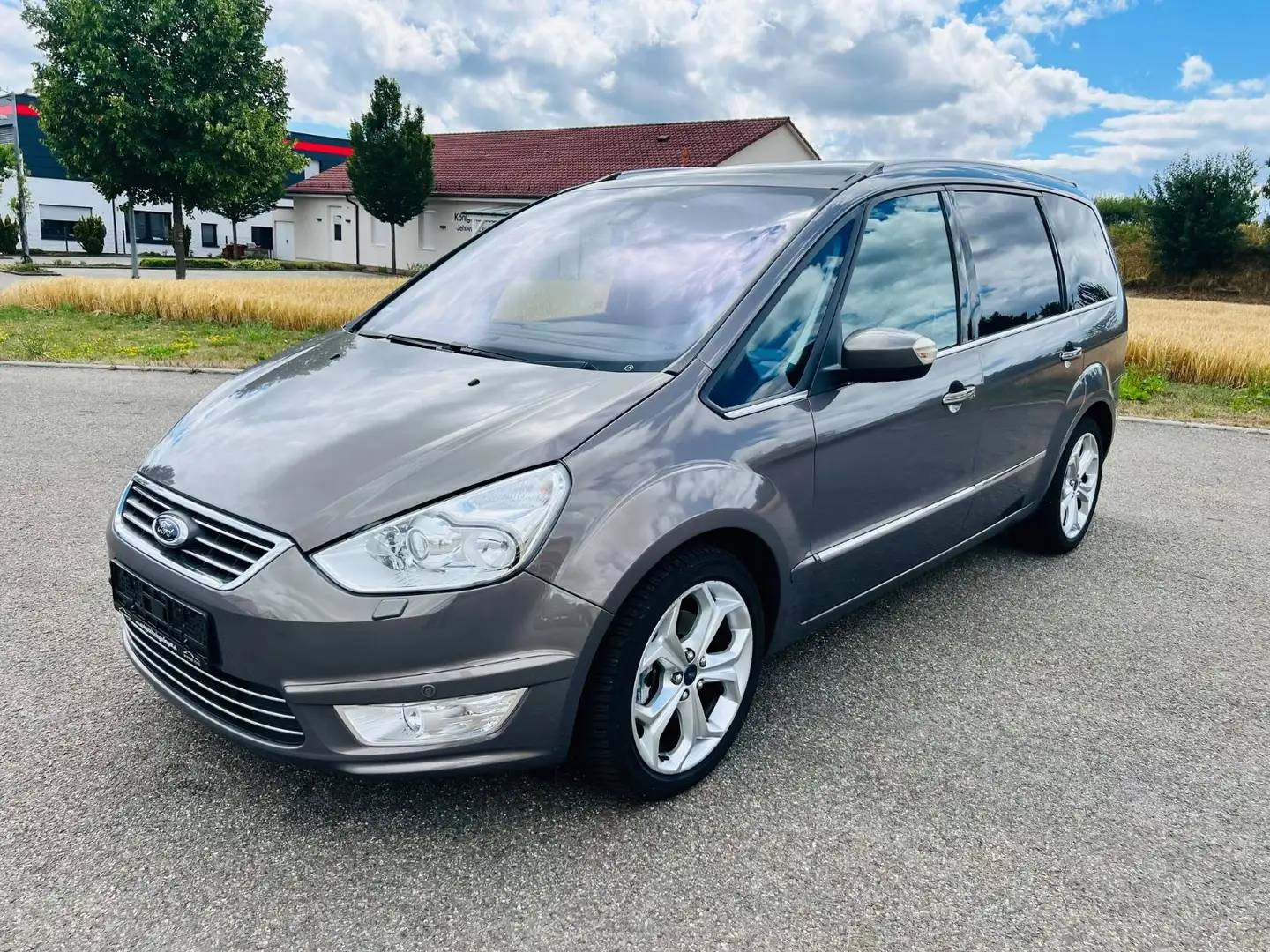 Ford Galaxy Titanium 2,0TDCI*NAVI*BI-XEN*PANO*7-SITZE Marrón - 1
