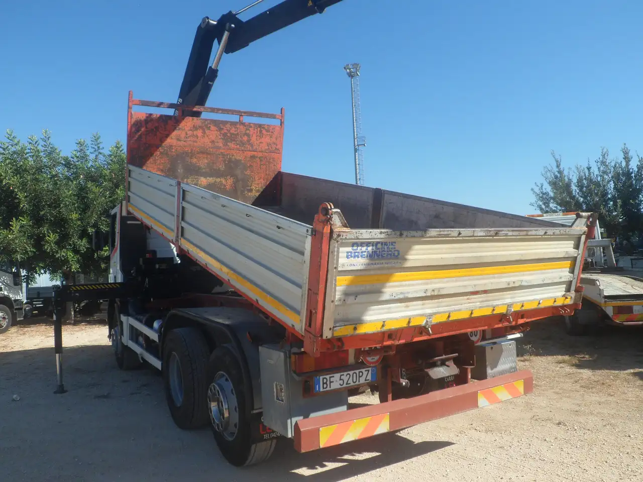 Iveco eurotech 190e42 ribaltabile con gru, foto 3