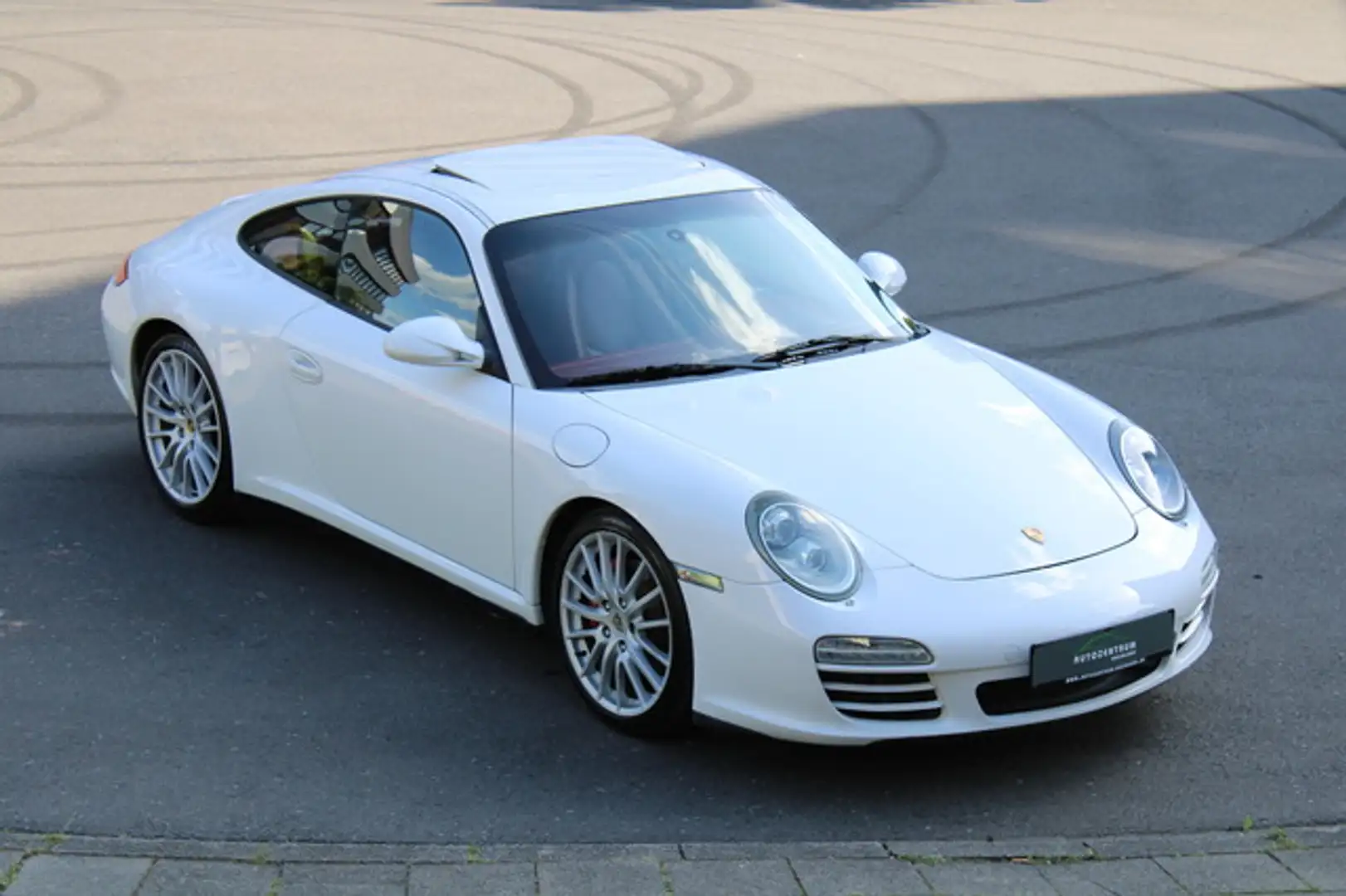 Porsche 997 Carrera 4S Coupe PDK Chrono/Sitzlüftung/BOSE White - 1