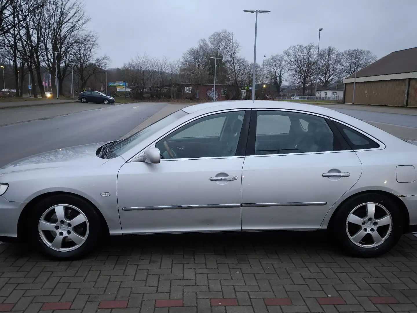 Hyundai GRANDEUR 3.3 V6 GLS (LPG Gasanlage BRC) Argent - 1