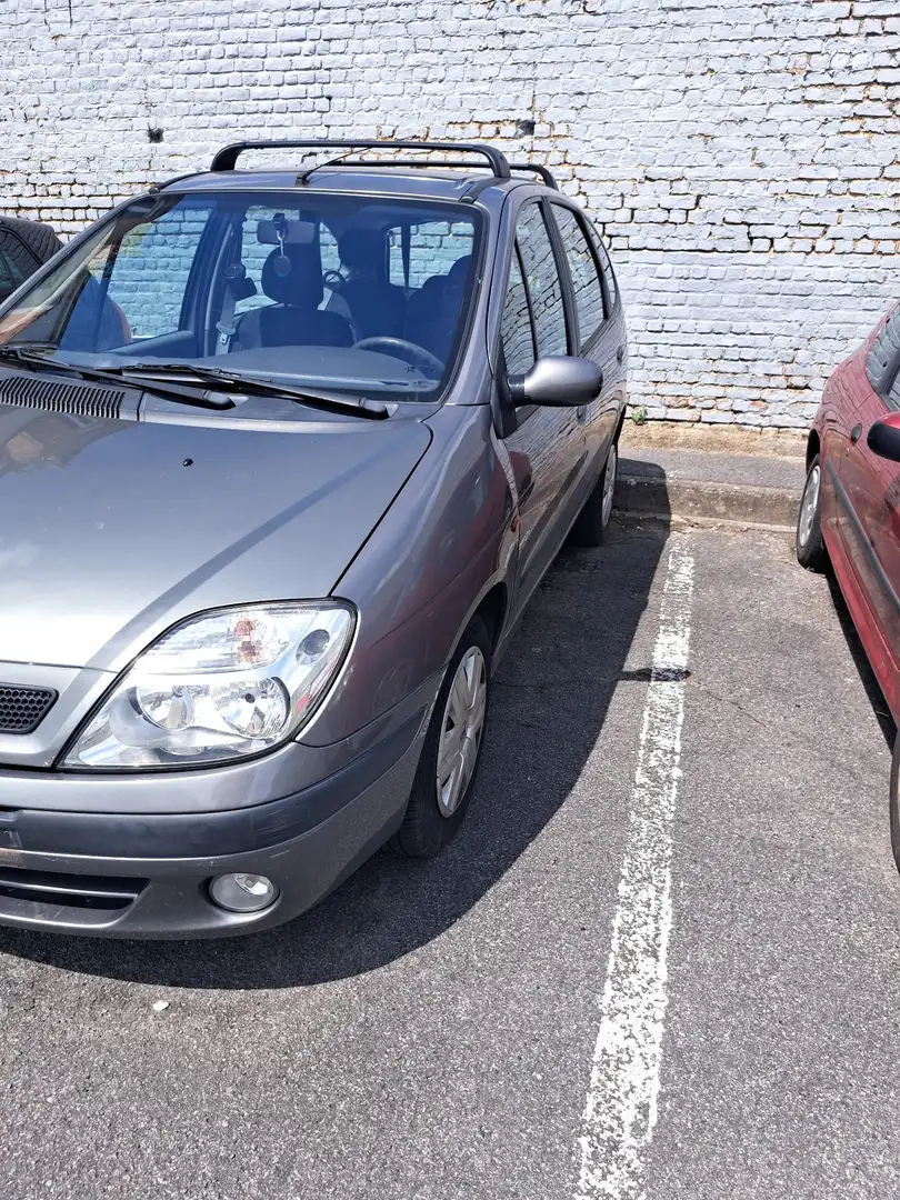 Renault Scenic 1.9 dTi - 1