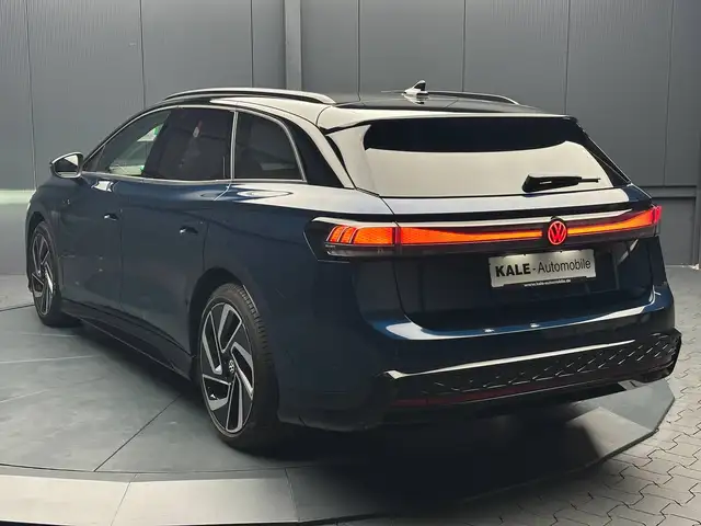 Volkswagen Id.7 view 3