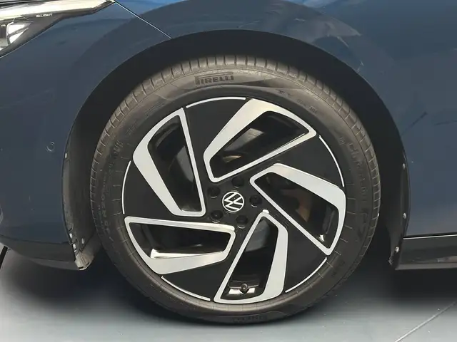 Volkswagen Id.7 view 9